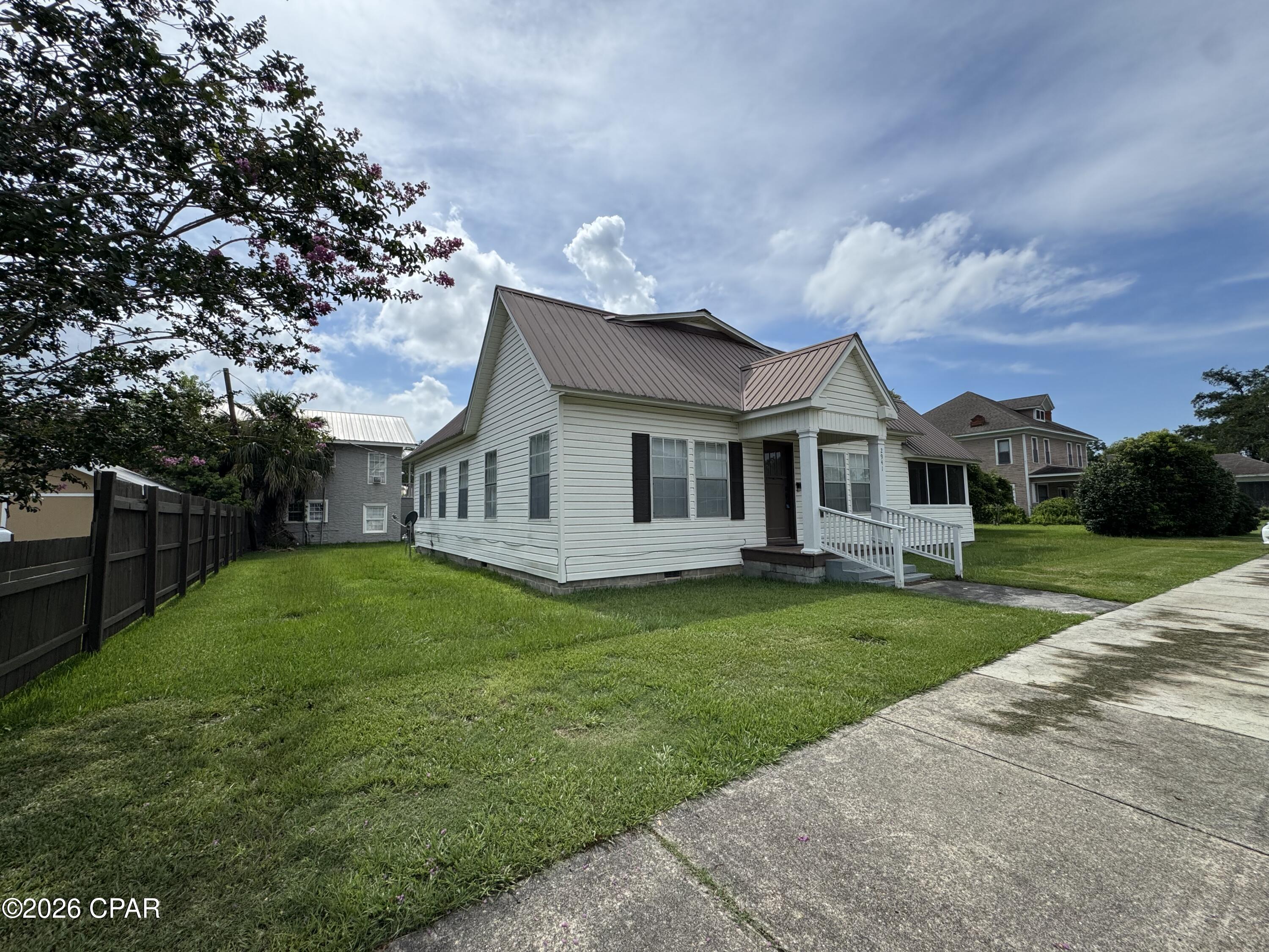 main property photo 47