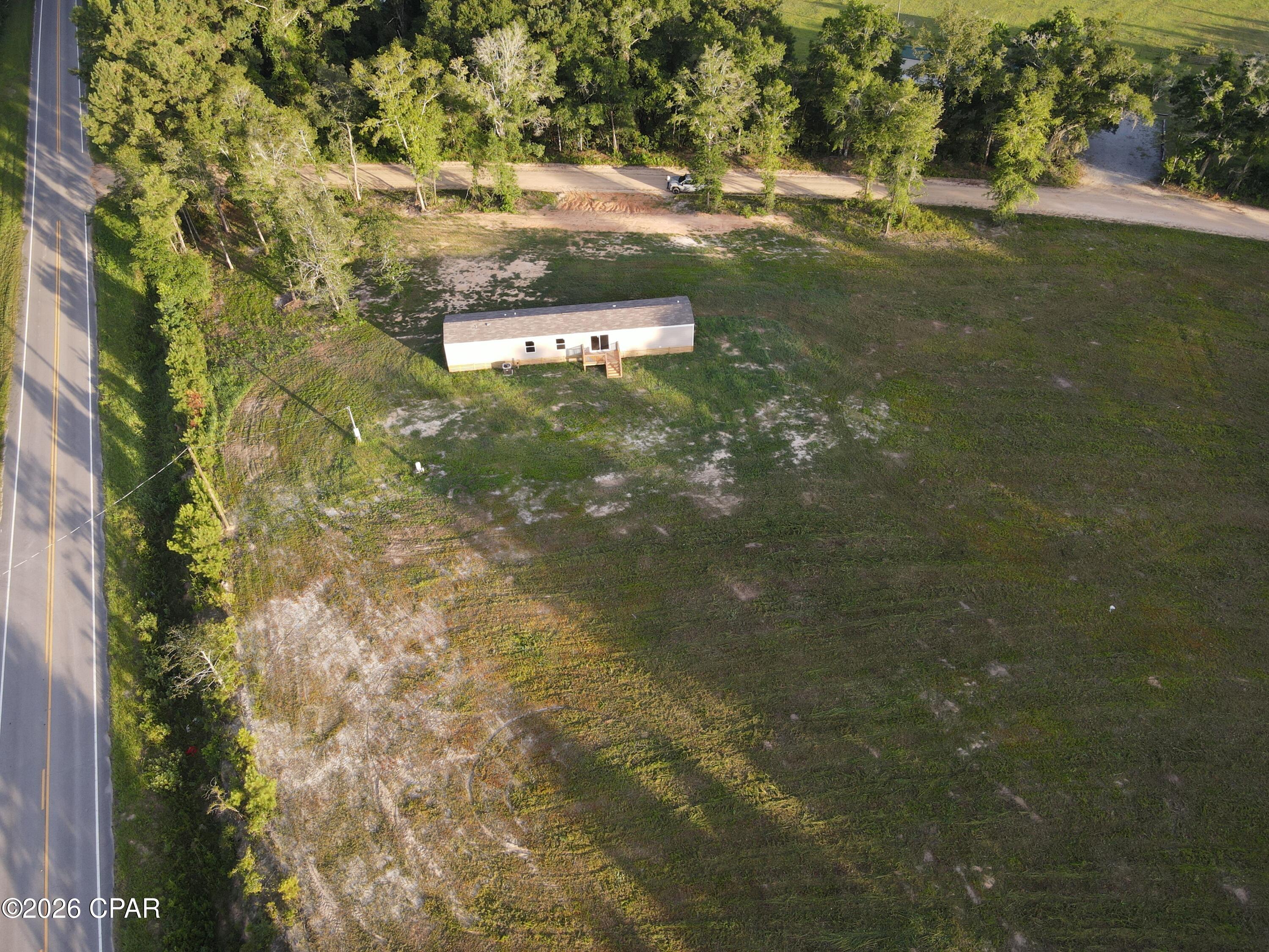 main property photo 40