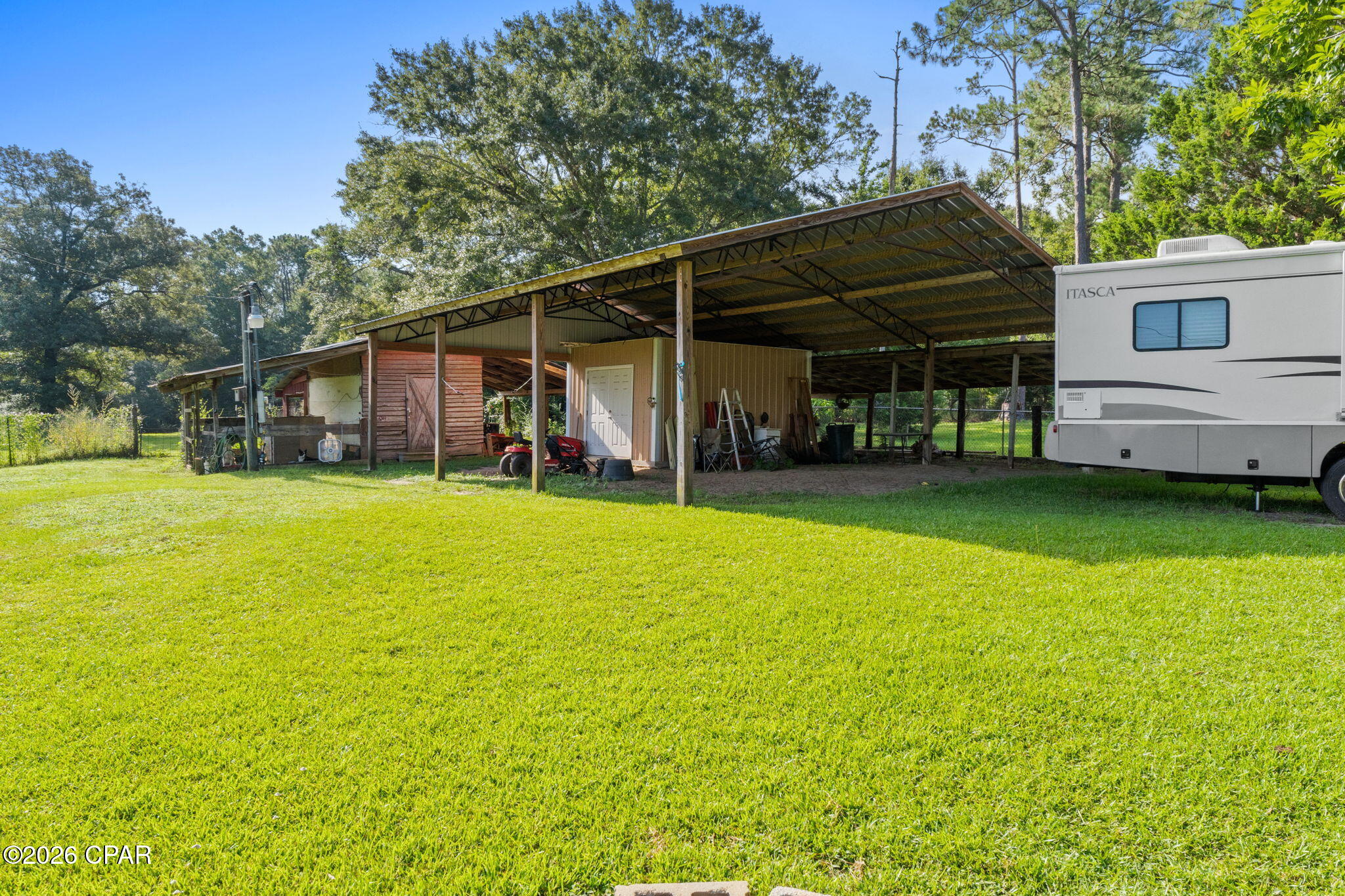 main property photo 27