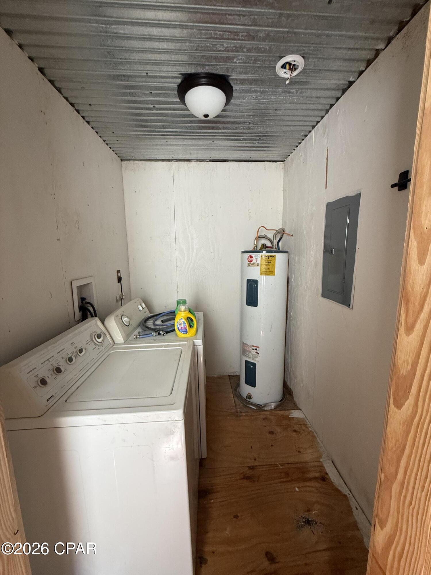 main property photo 11