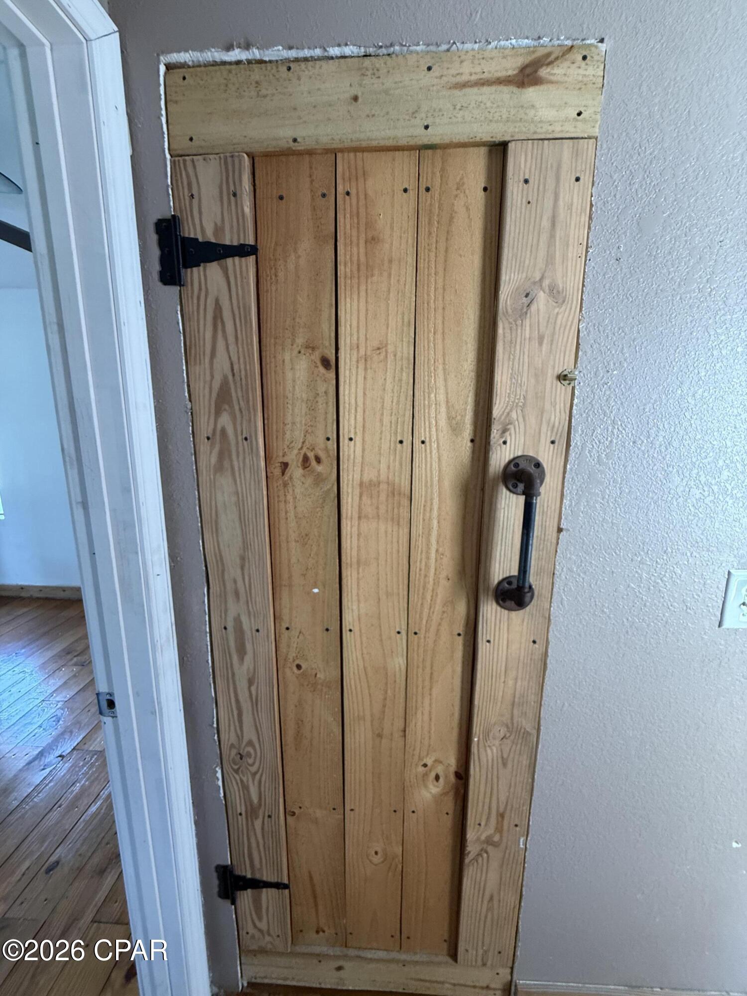 main property photo 13