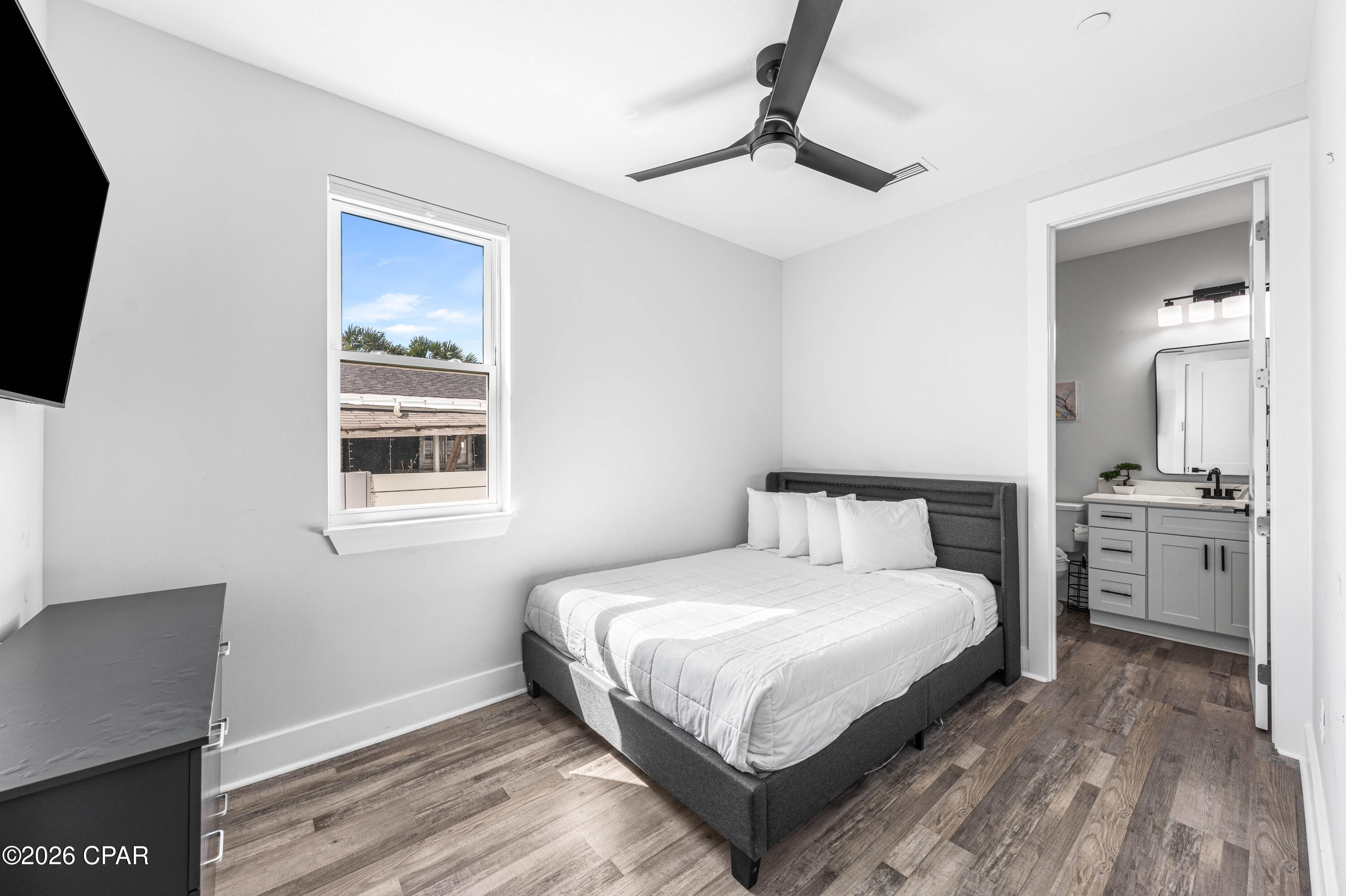 main property photo 64
