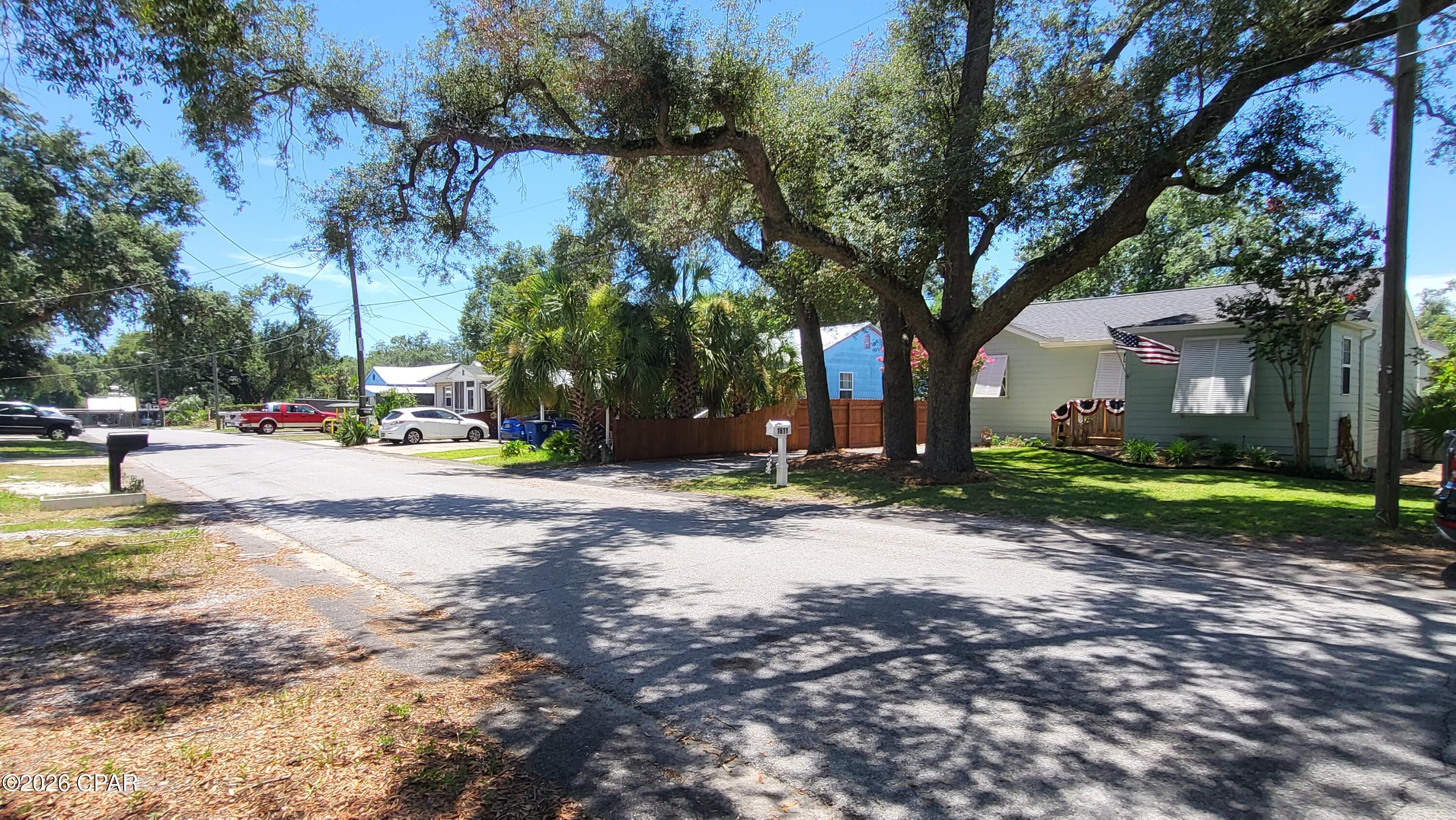 main property photo 23