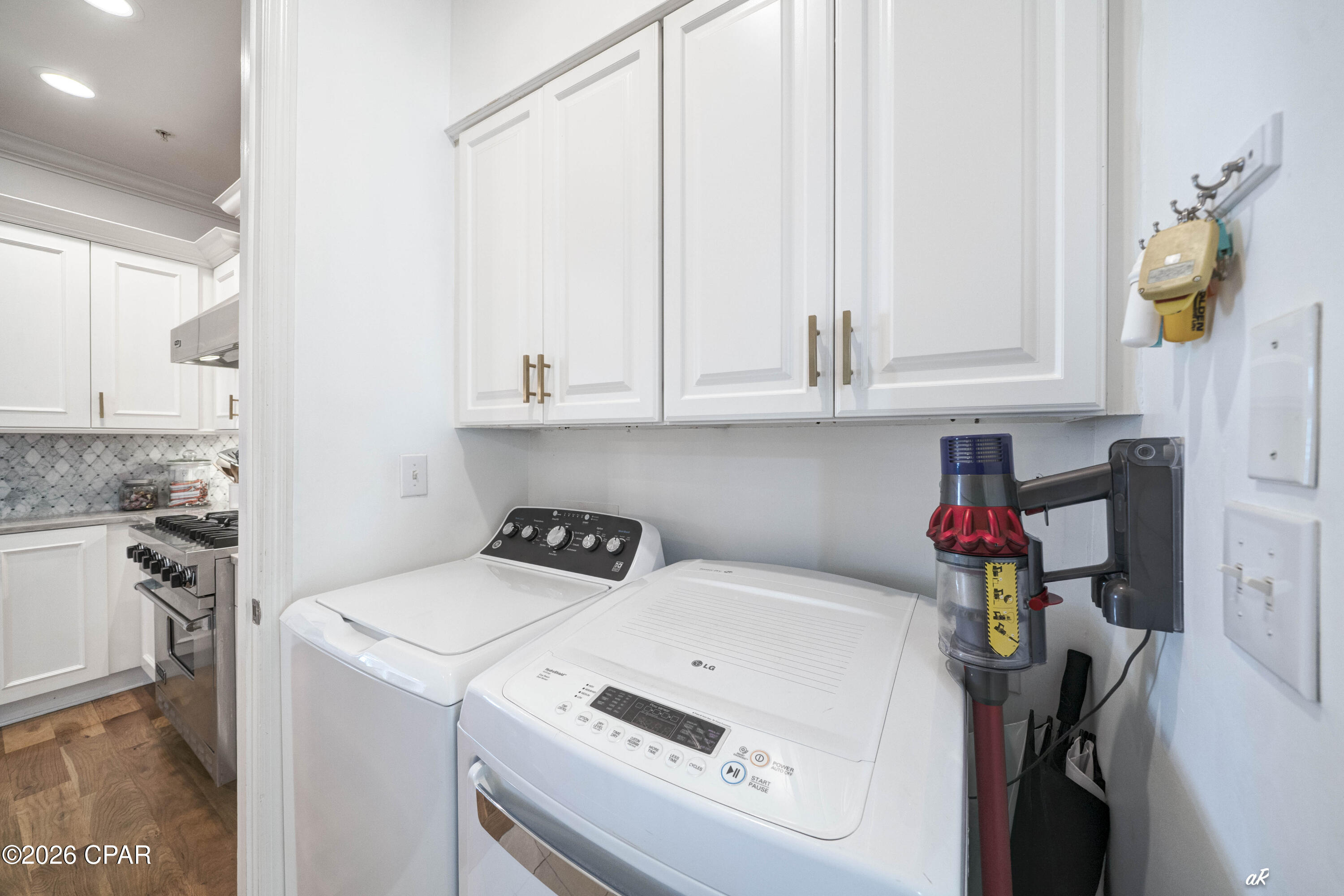 property viewer photo 30