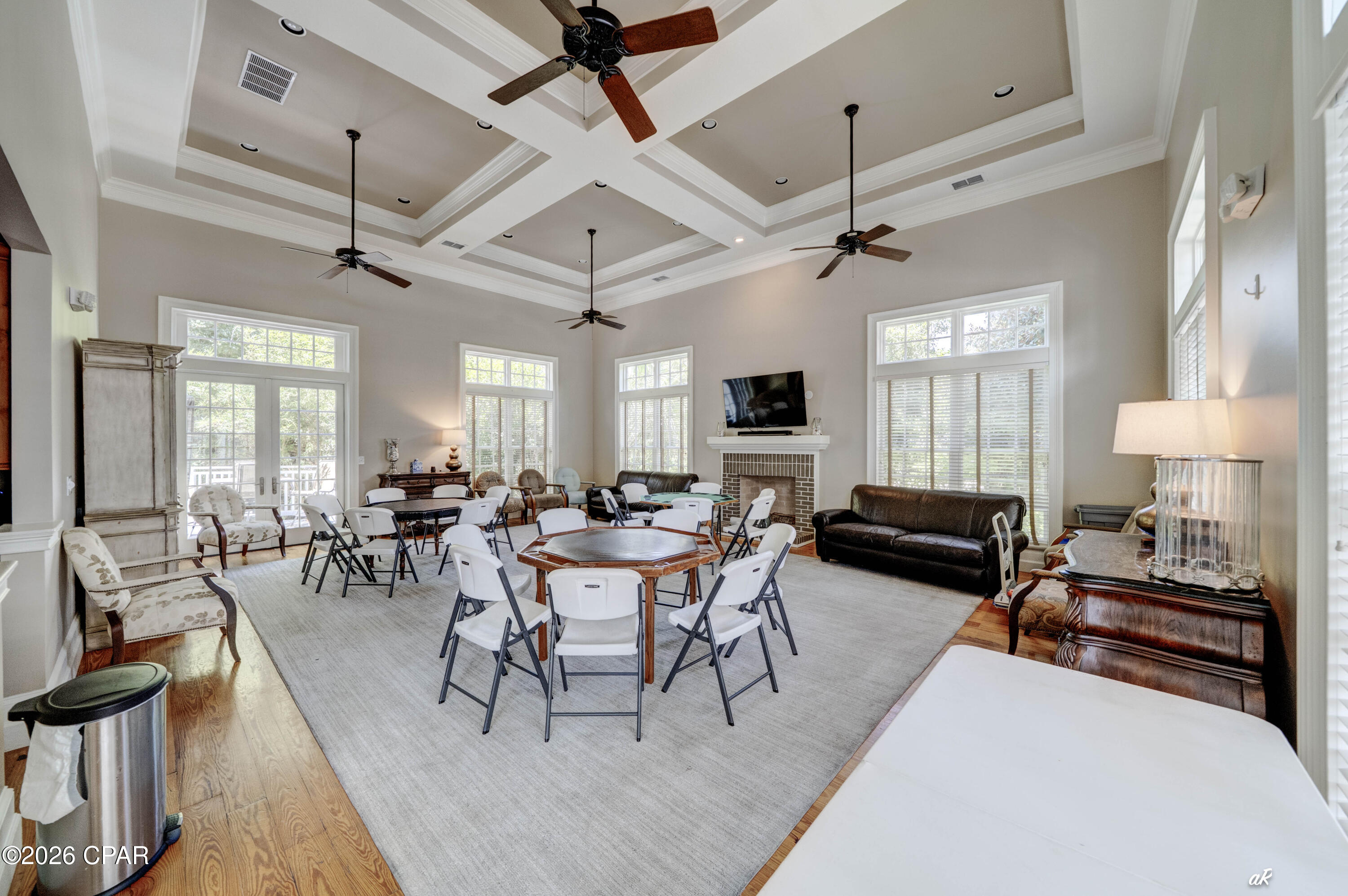 property viewer photo 45