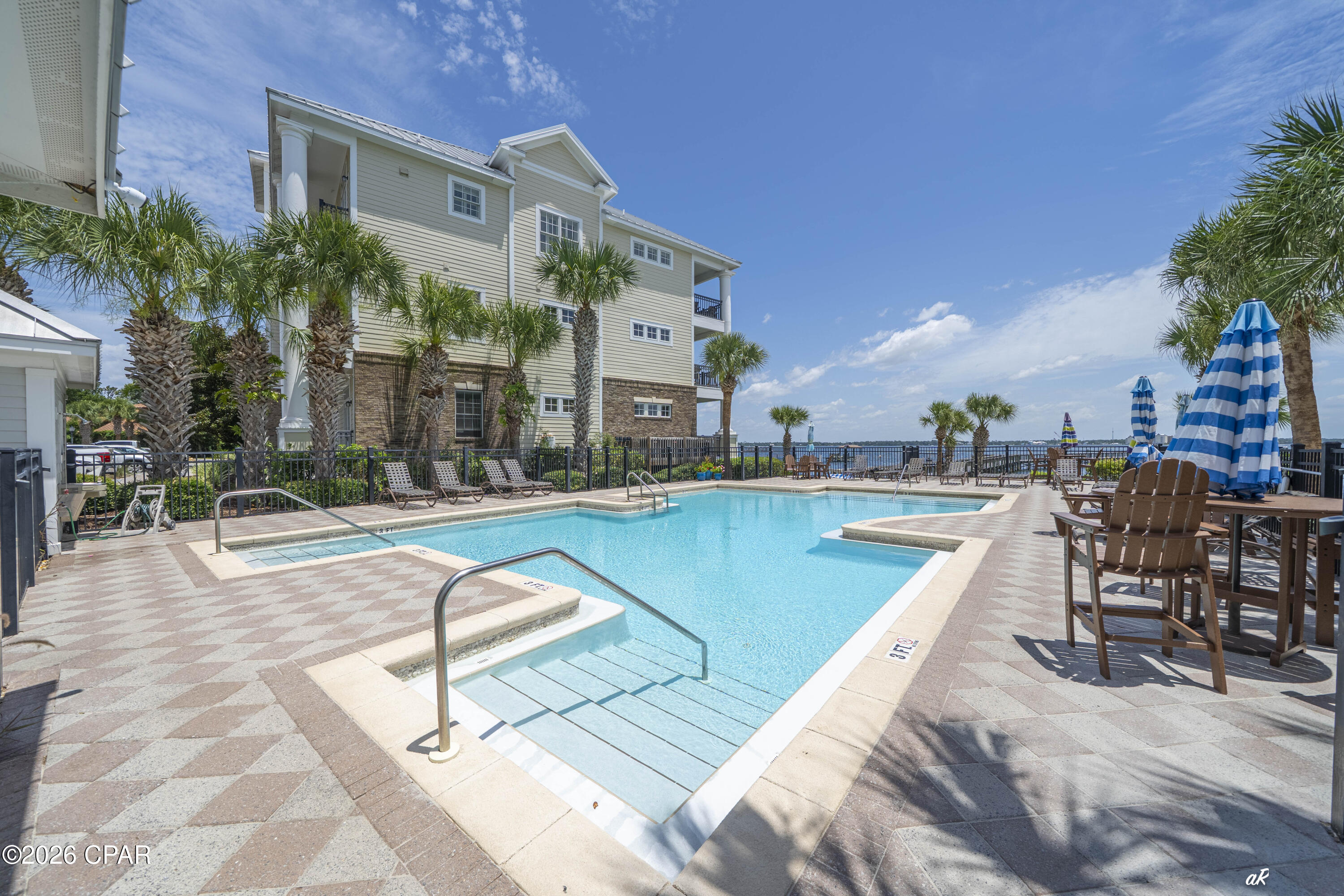 property viewer photo 48