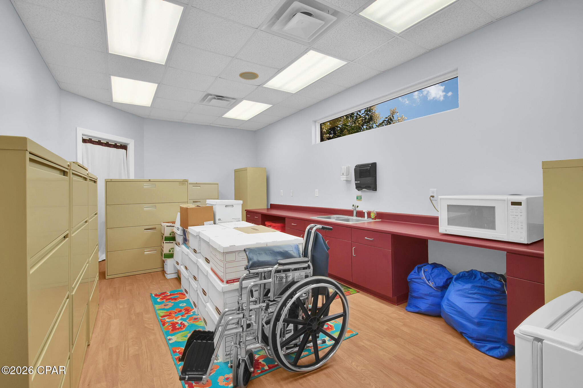main property photo 10