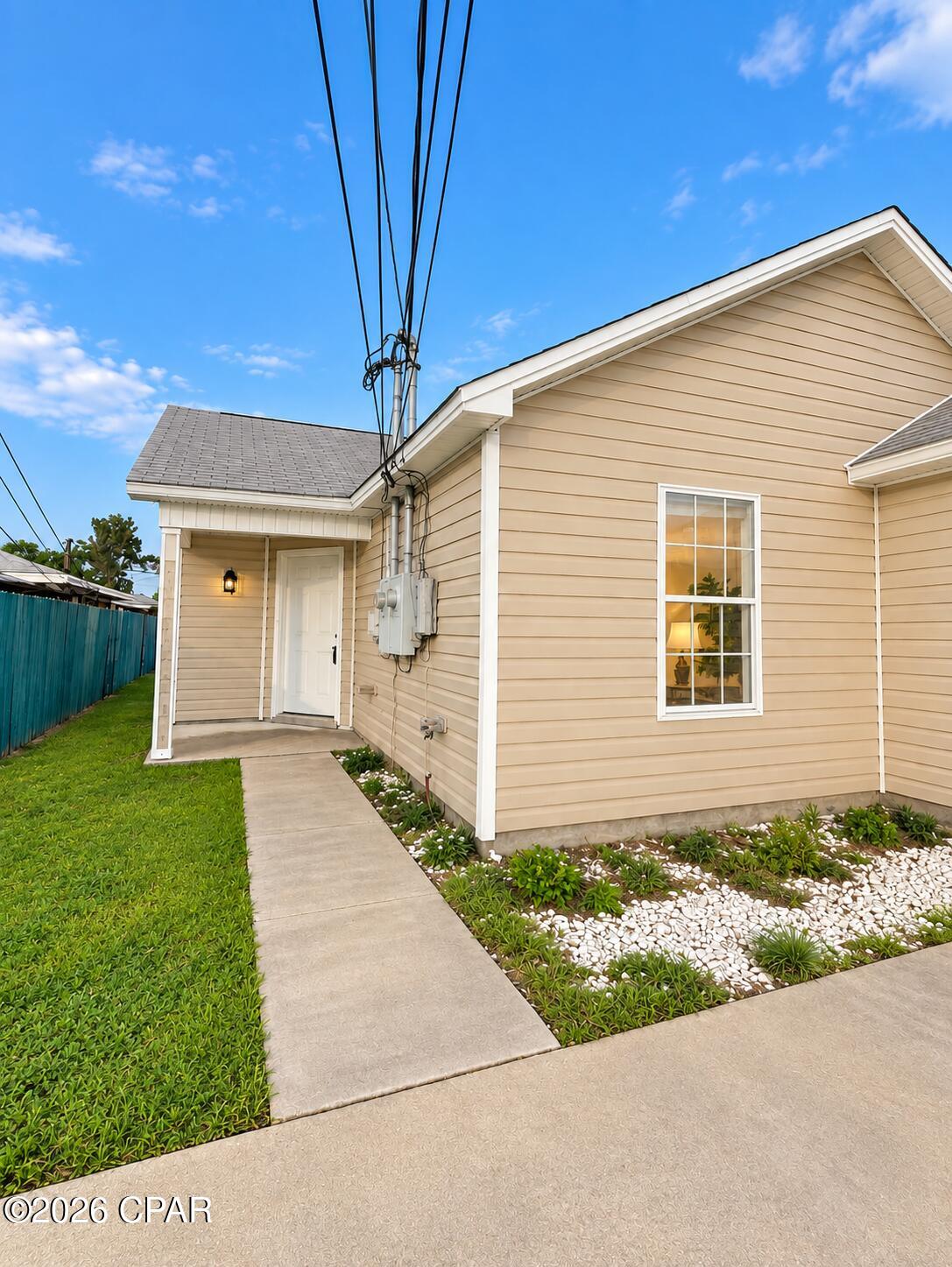 main property photo 33