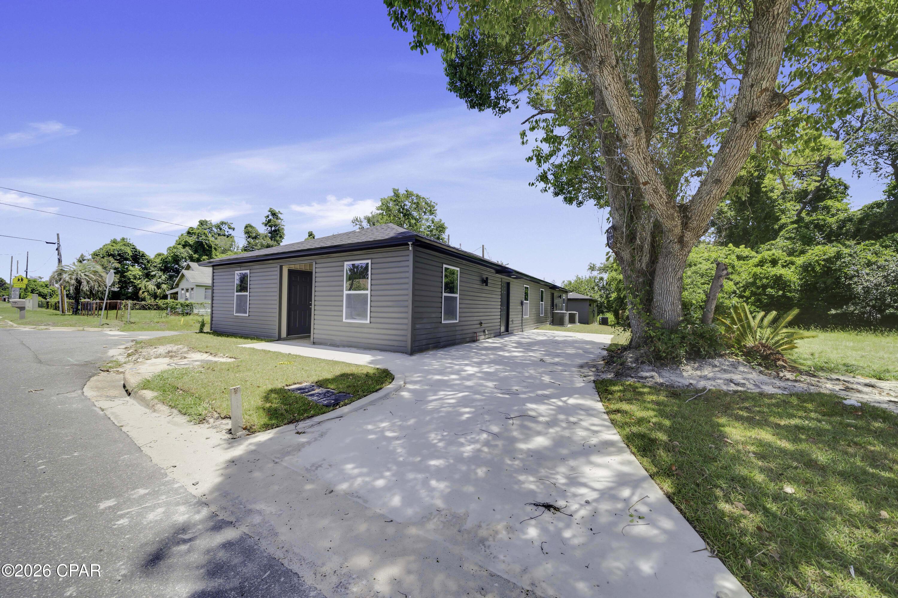 main property photo 26