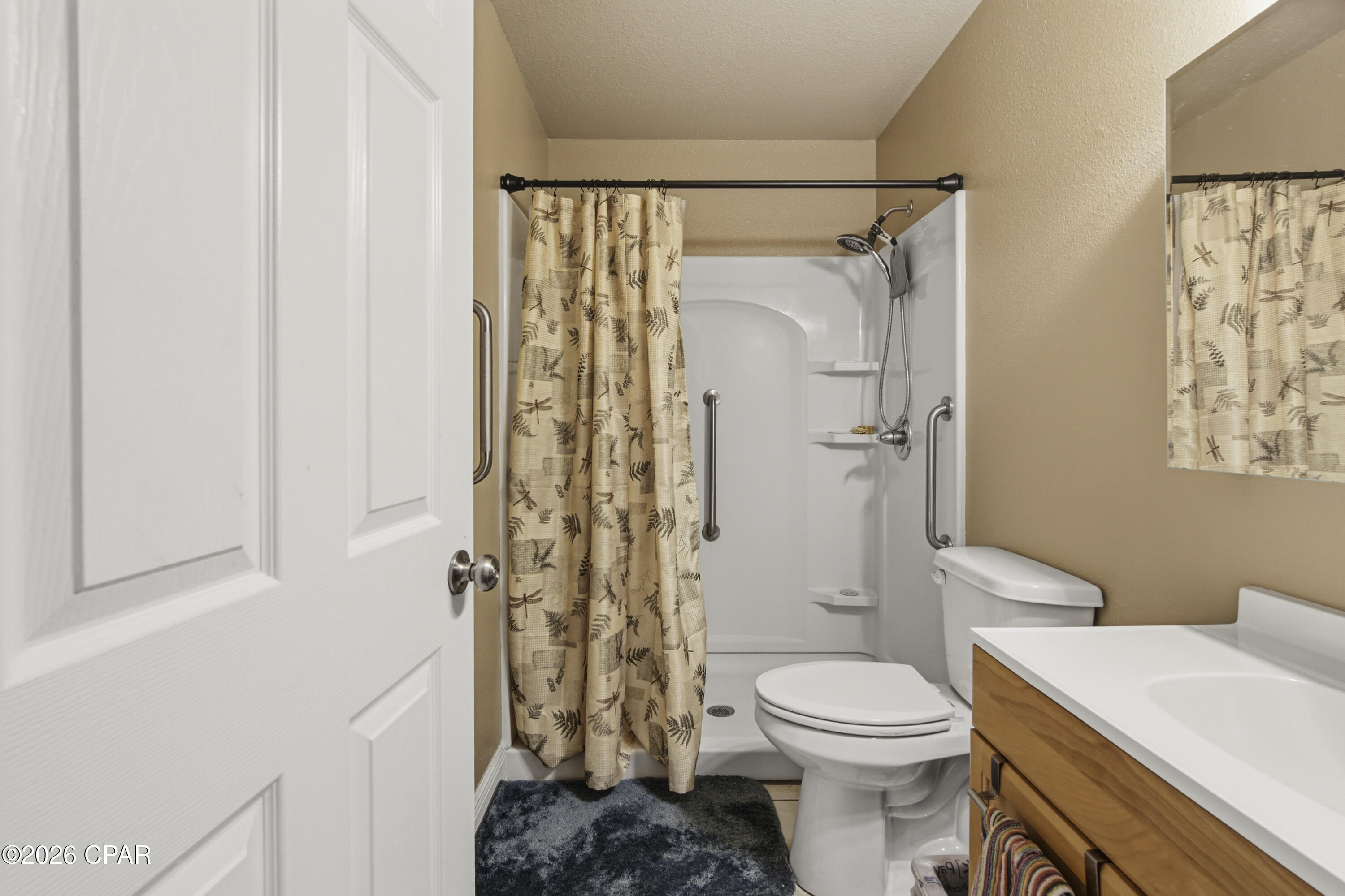main property photo 17