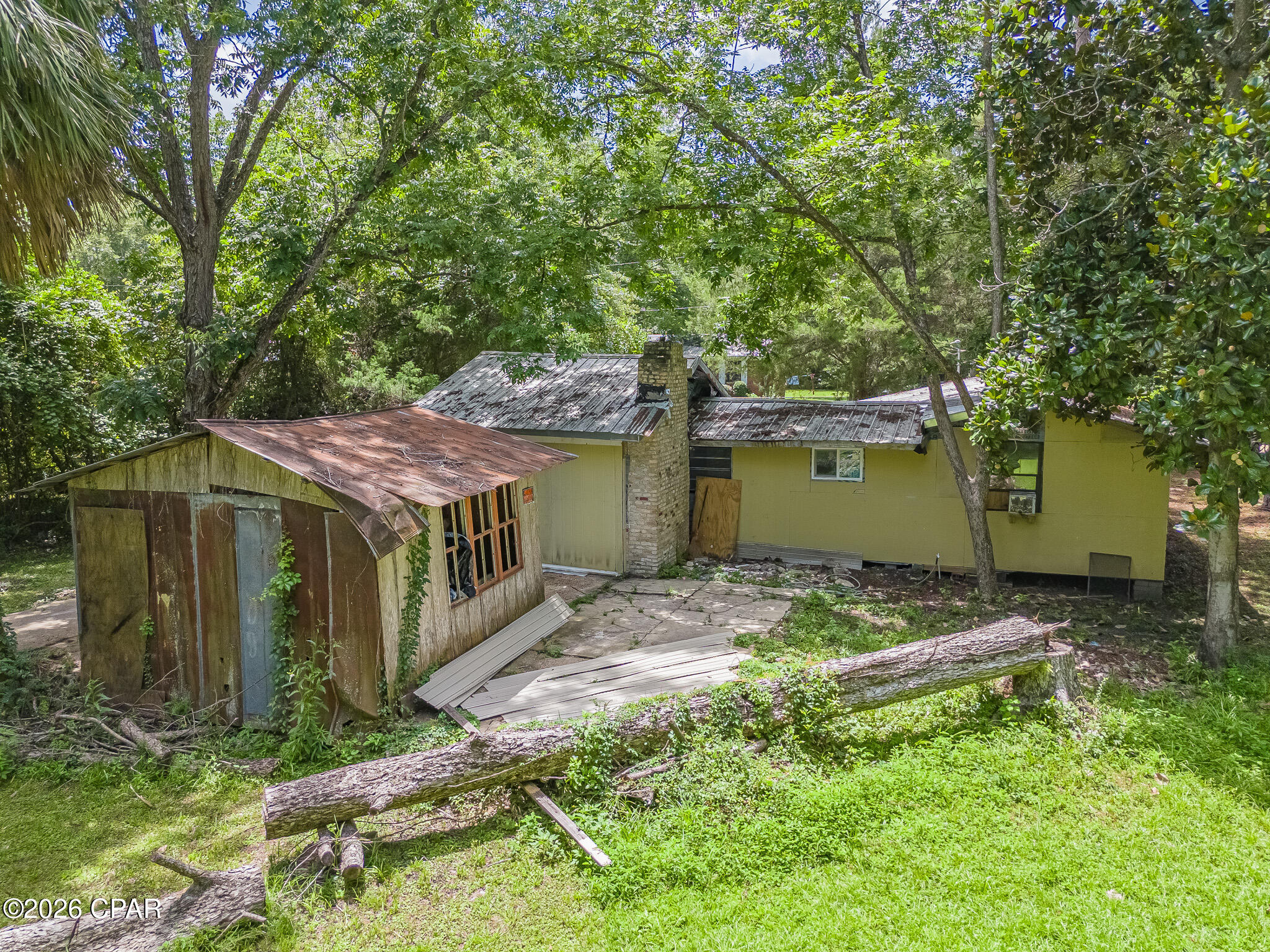 main property photo 29