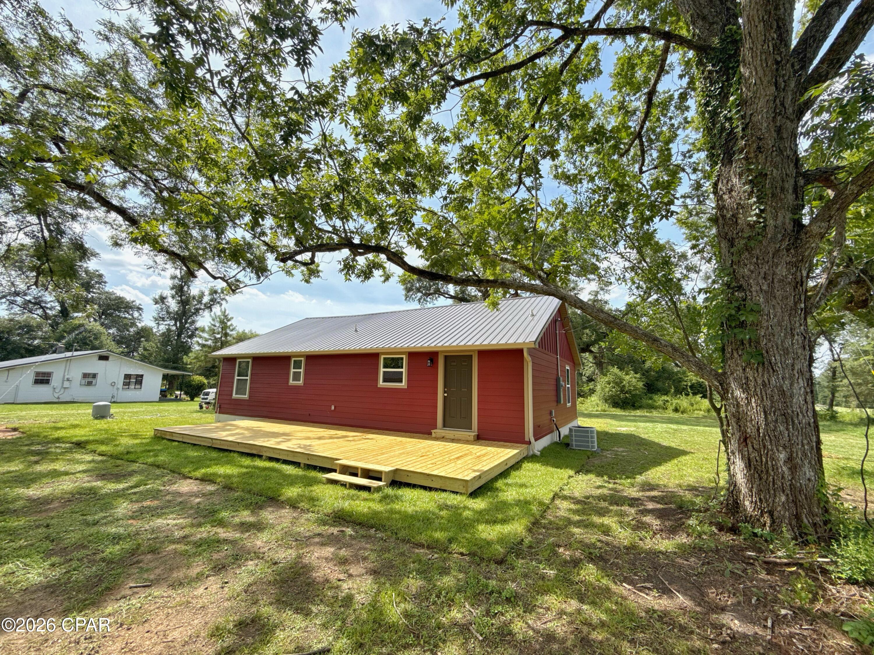 main property photo 30