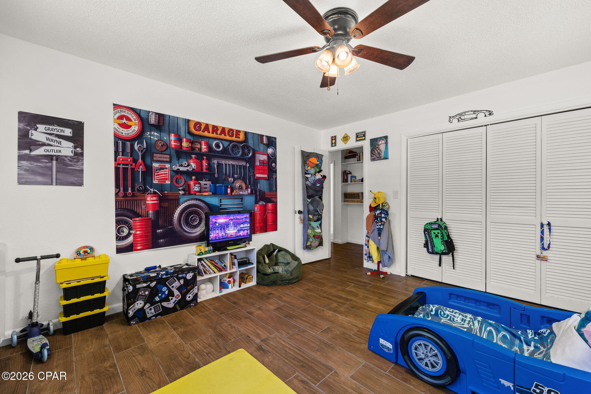 main property photo 32