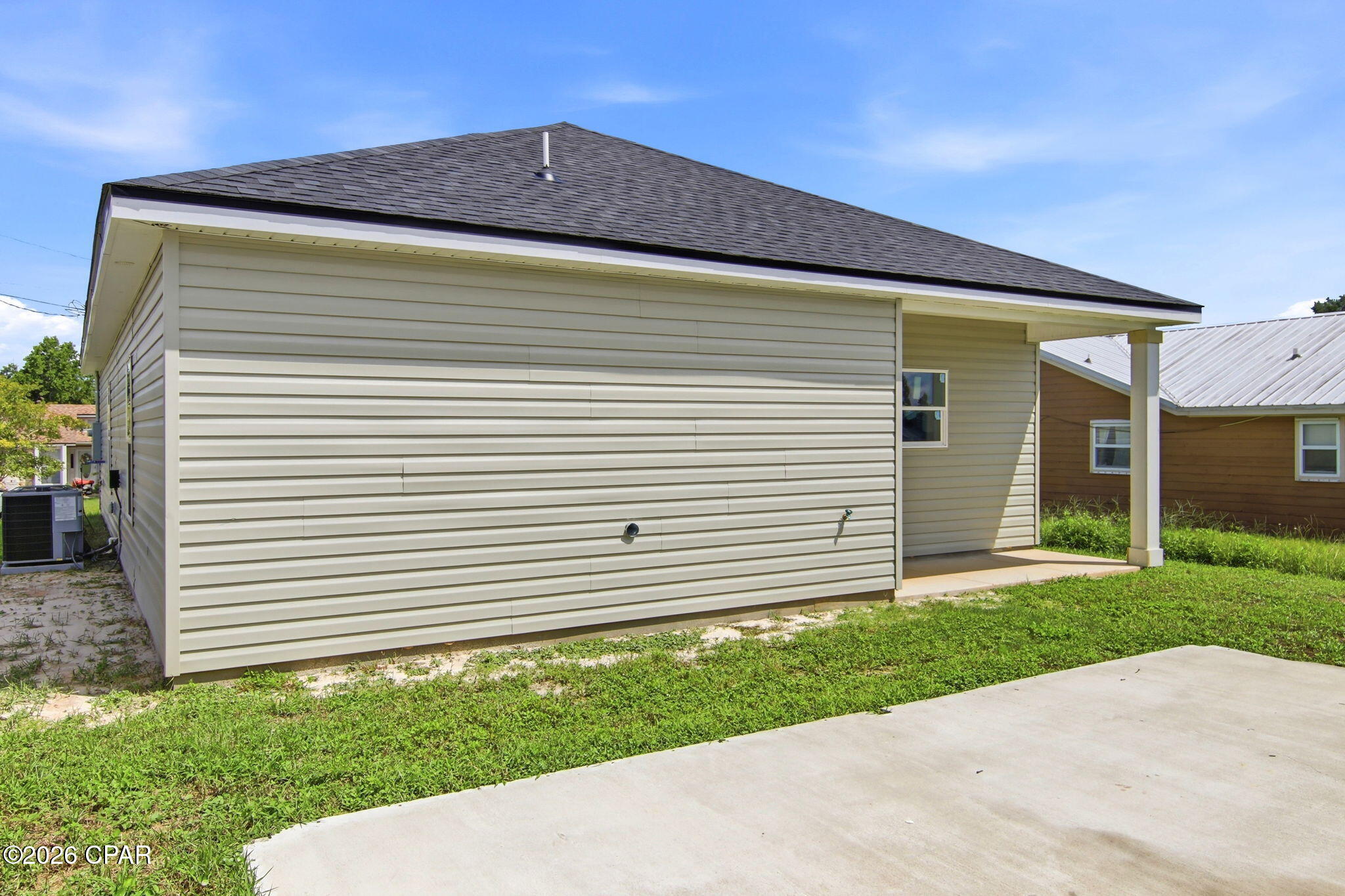 main property photo 35