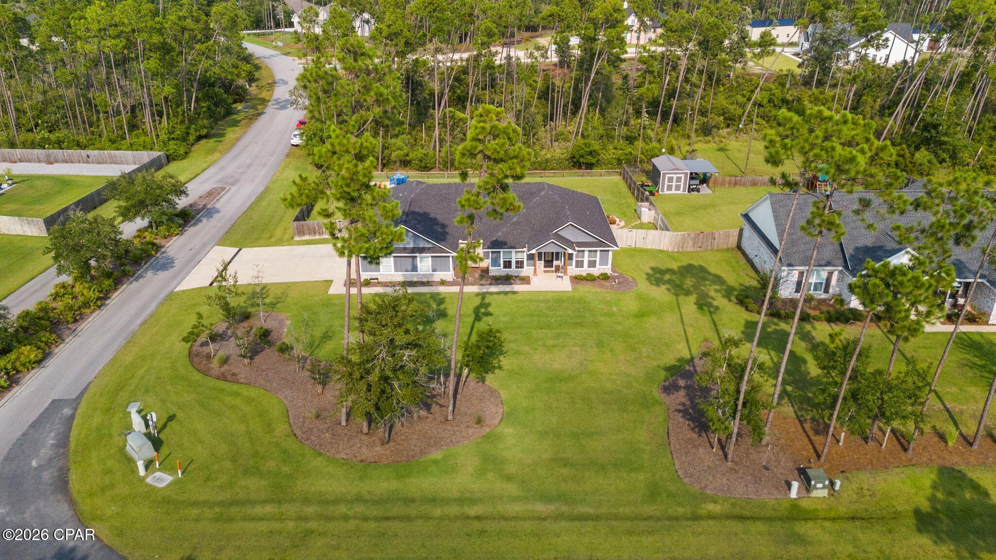 main property photo 28