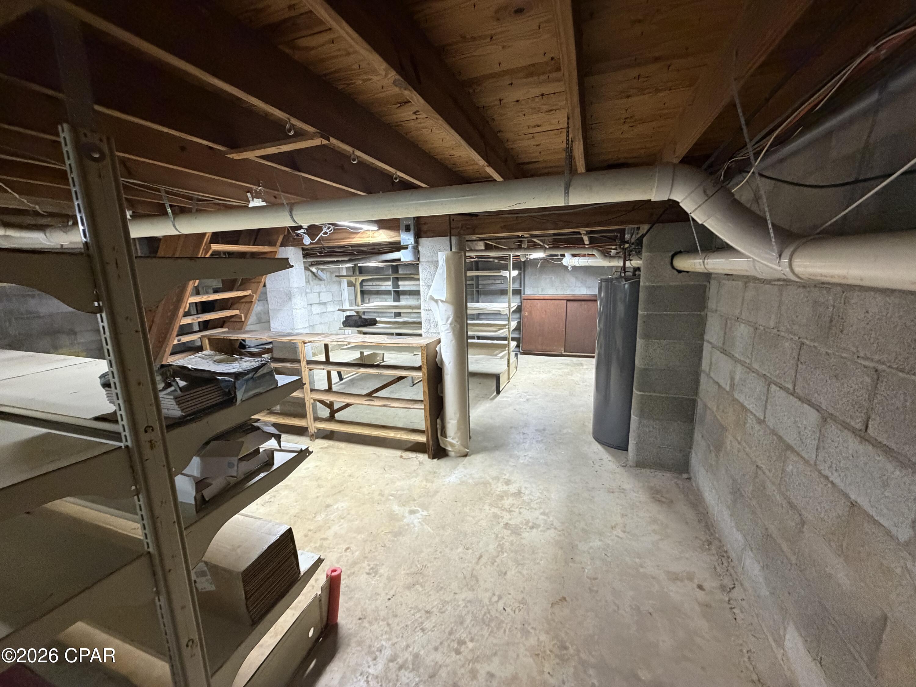 main property photo 33