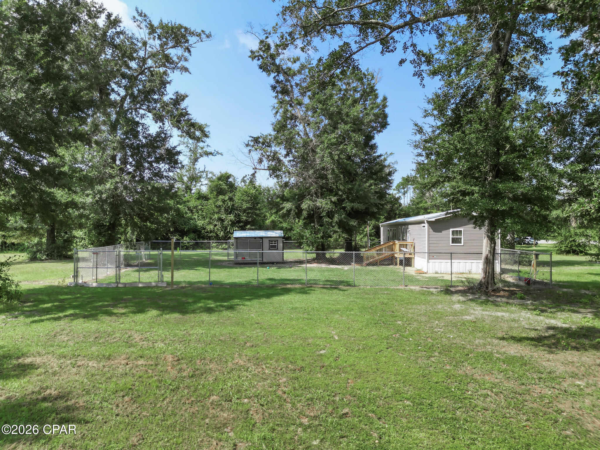 main property photo 11