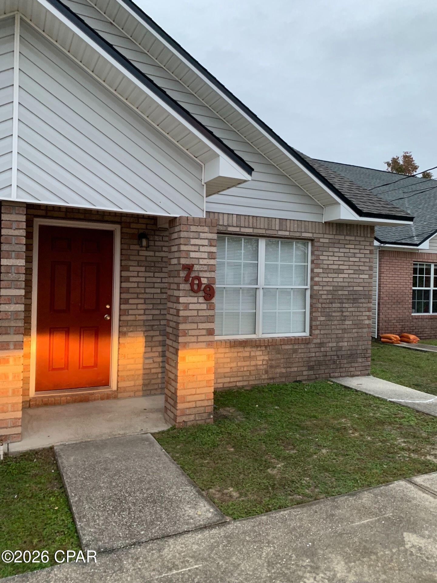 main property photo 0