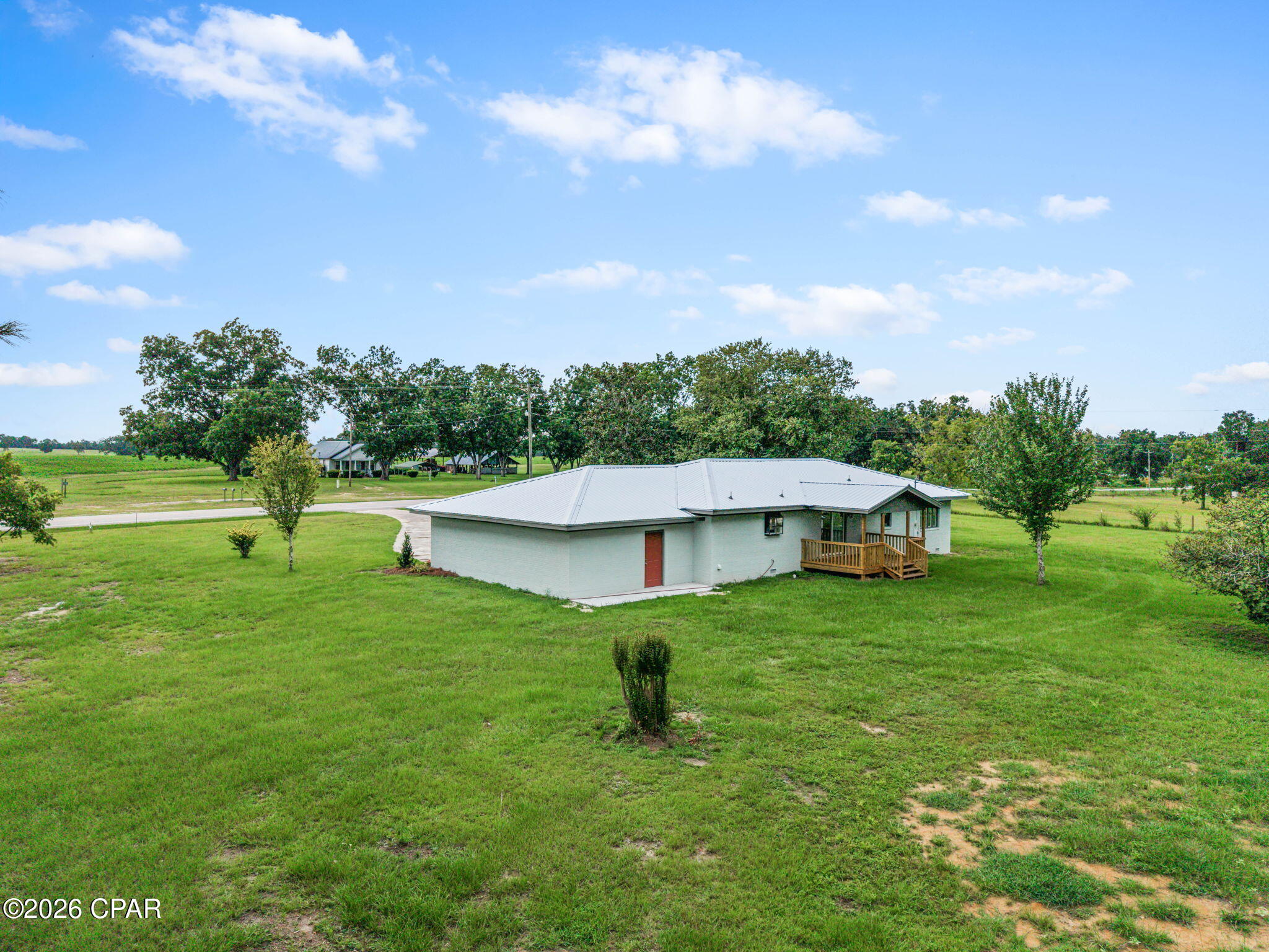 main property photo 23