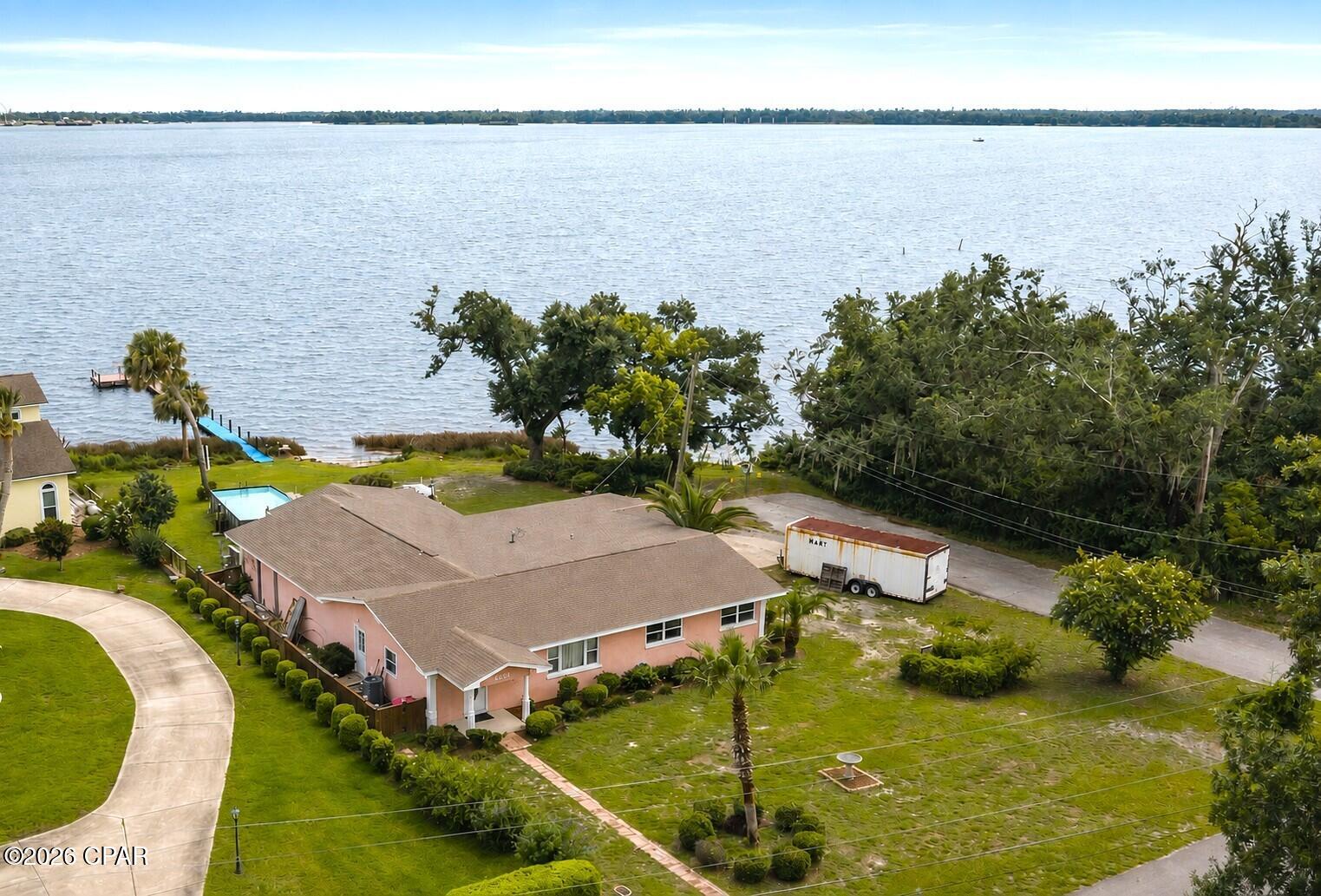 main property photo 40