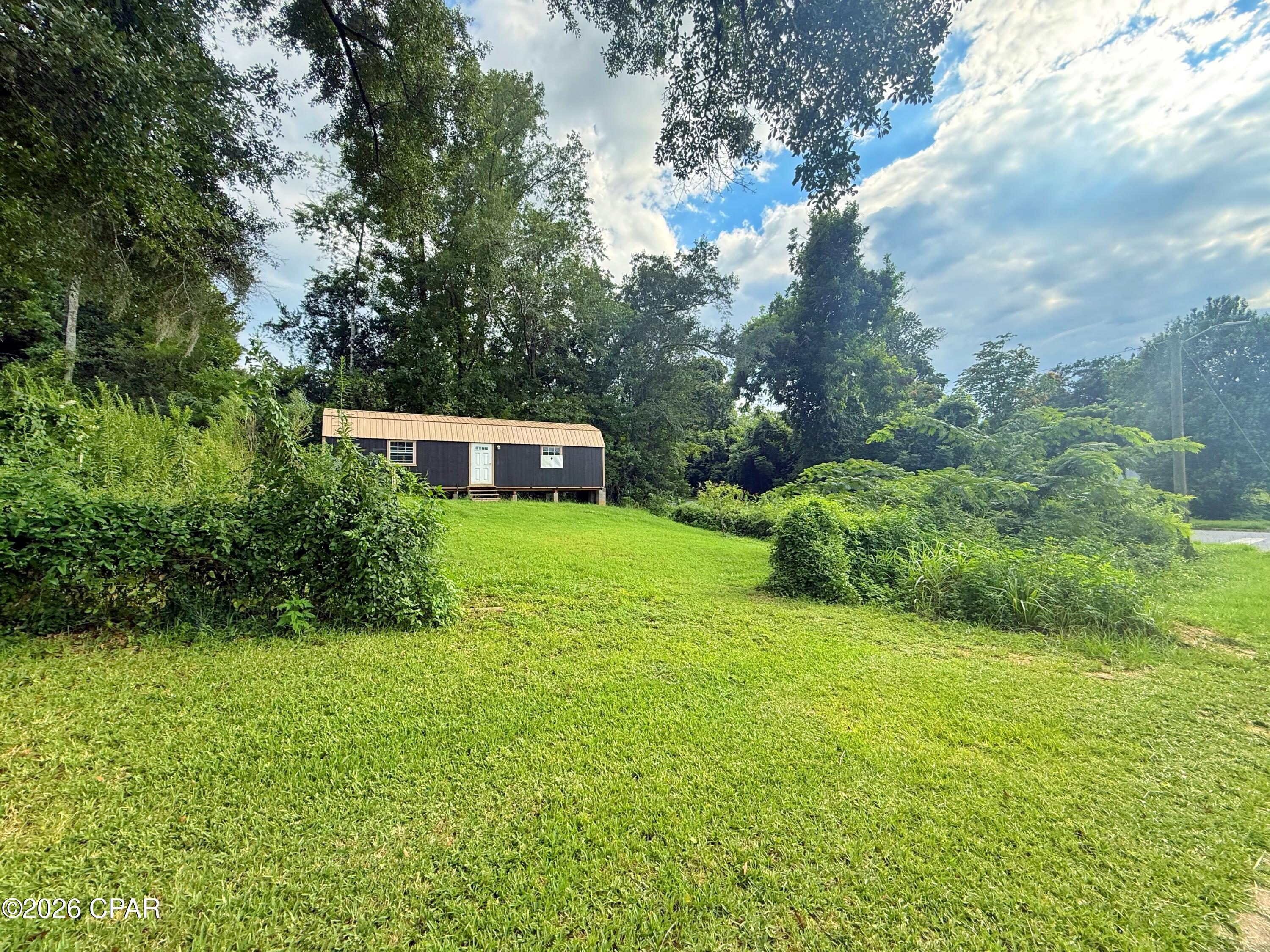 main property photo 31