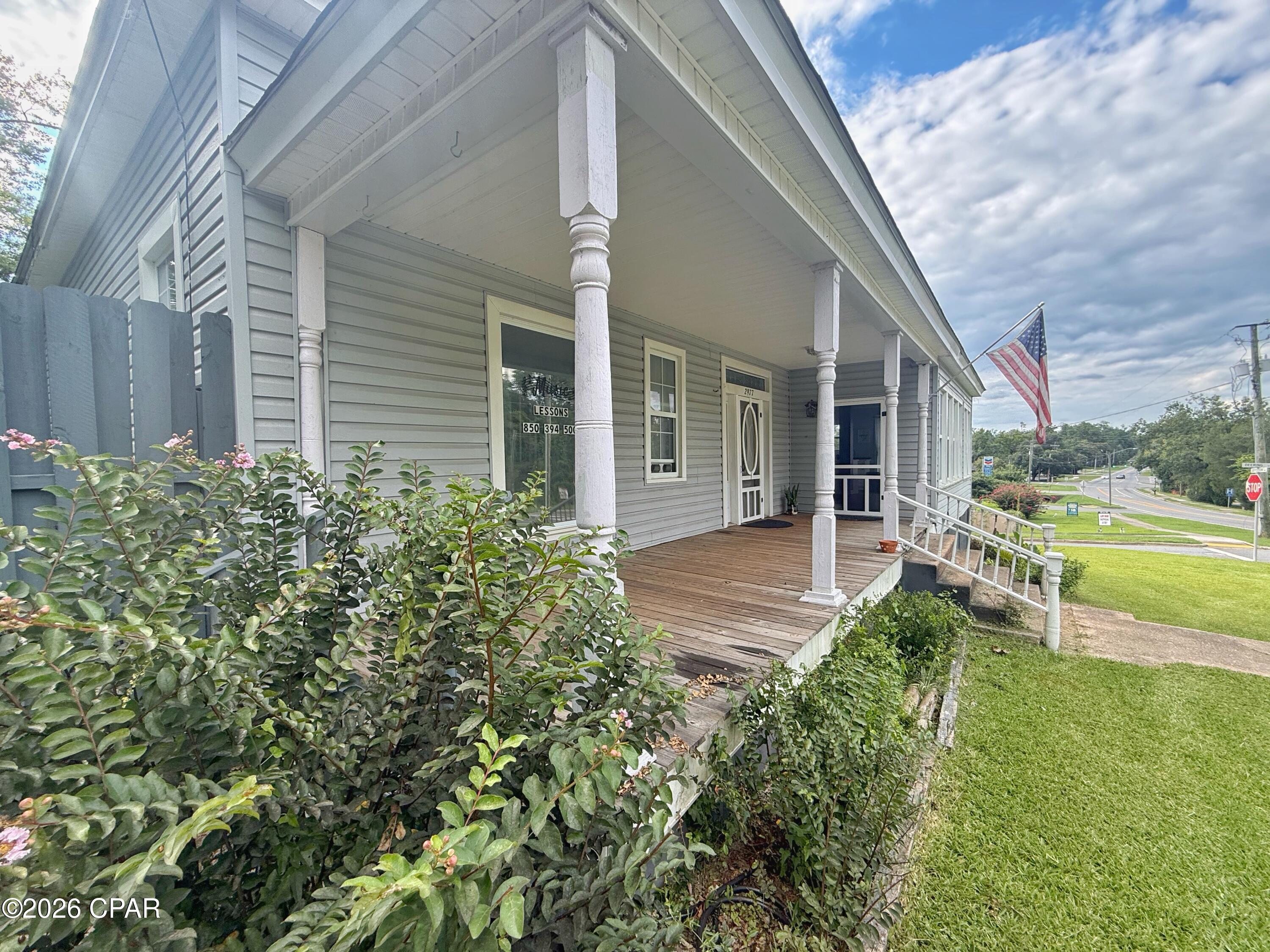 main property photo 6