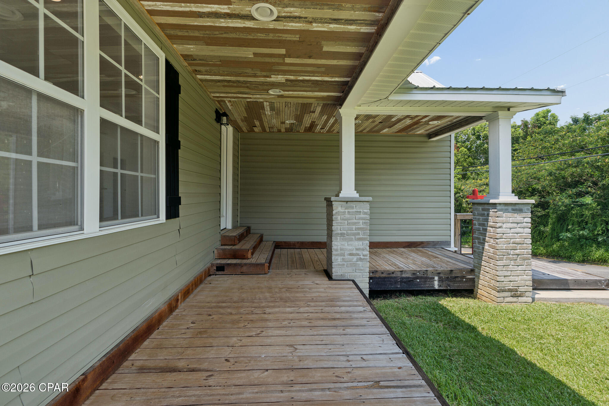 main property photo 26