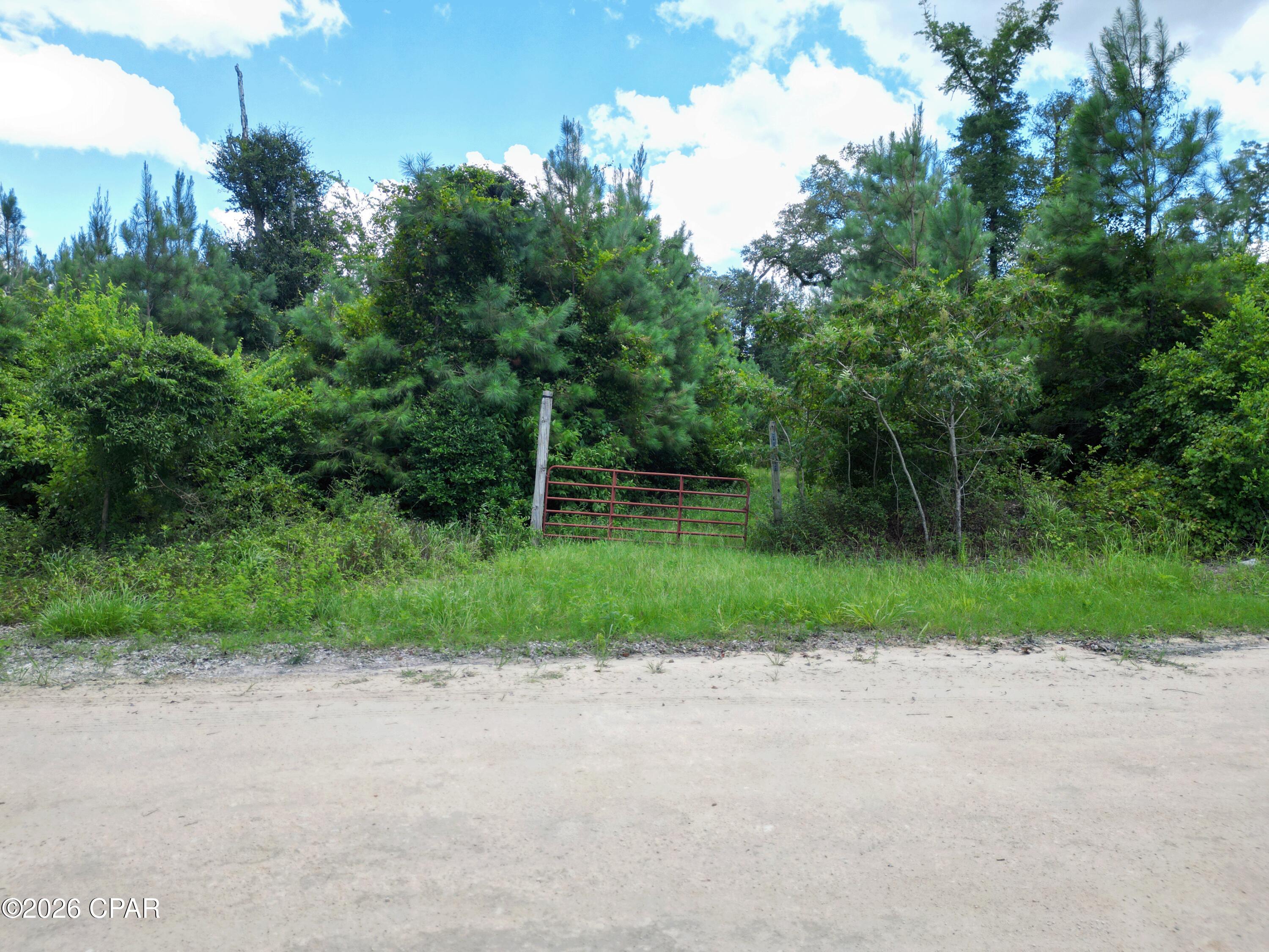 main property photo 16