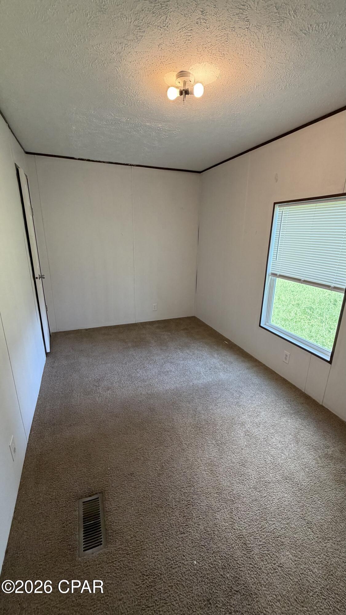 property viewer photo 16