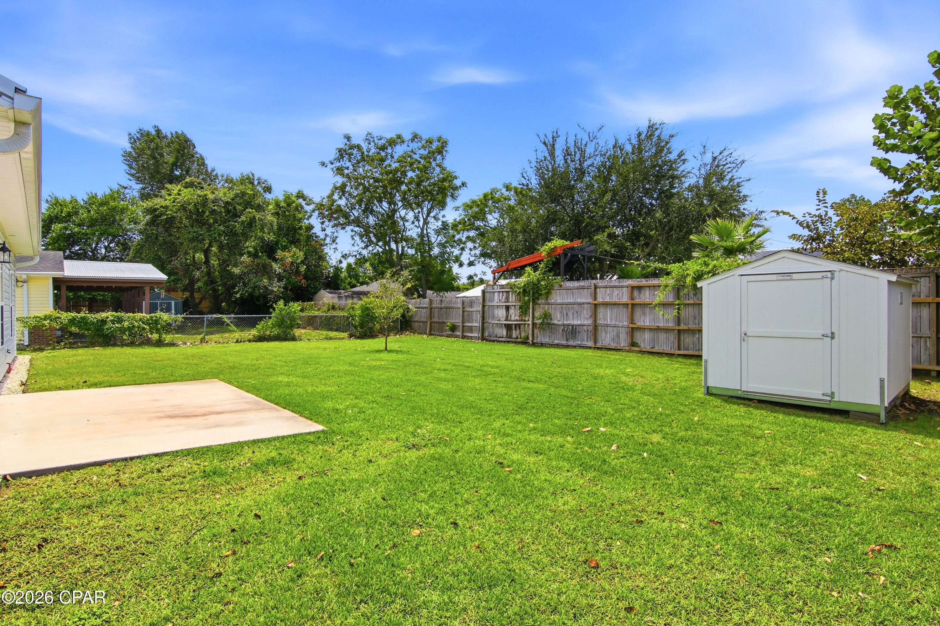 main property photo 34