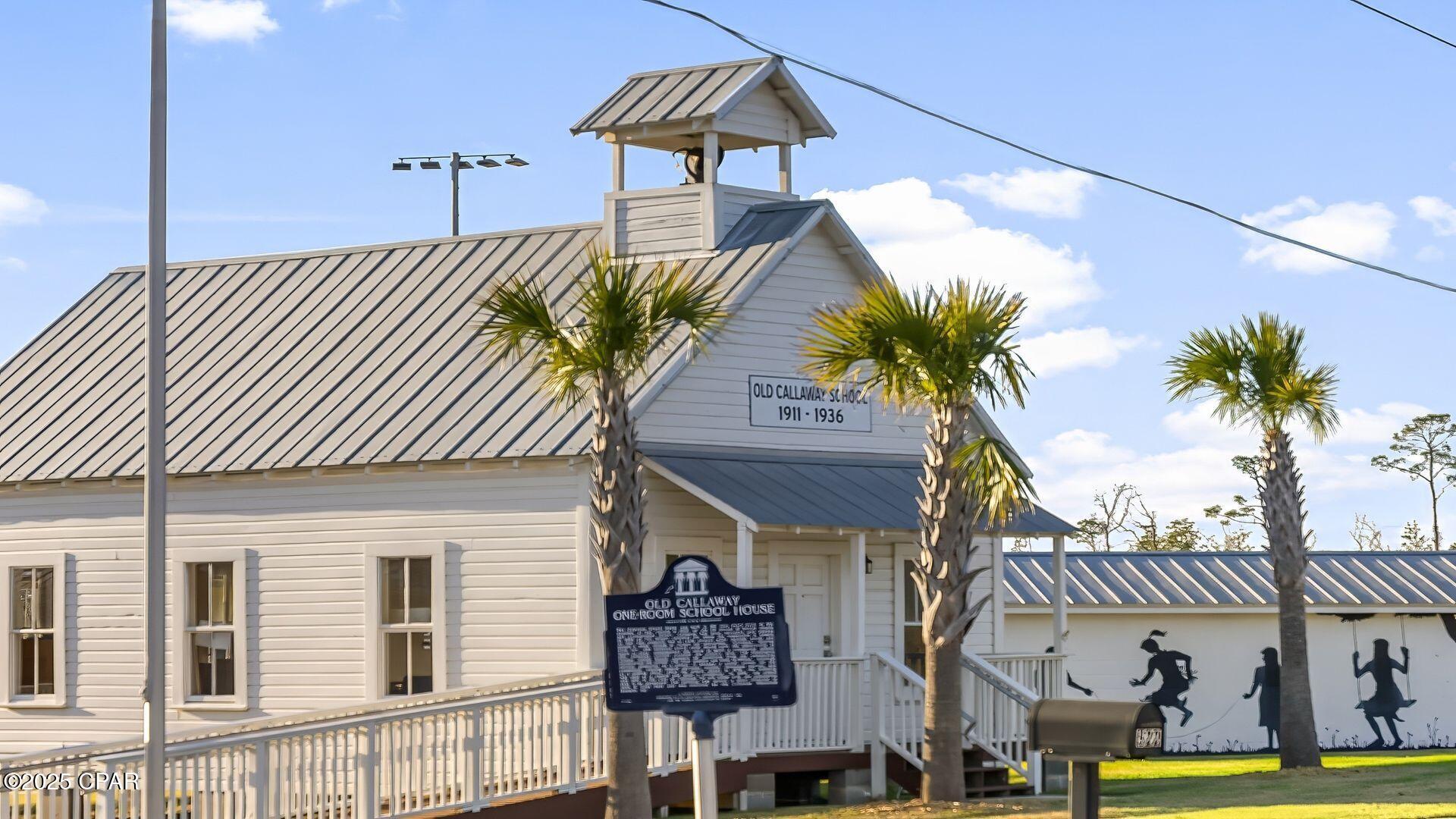 main property photo 45