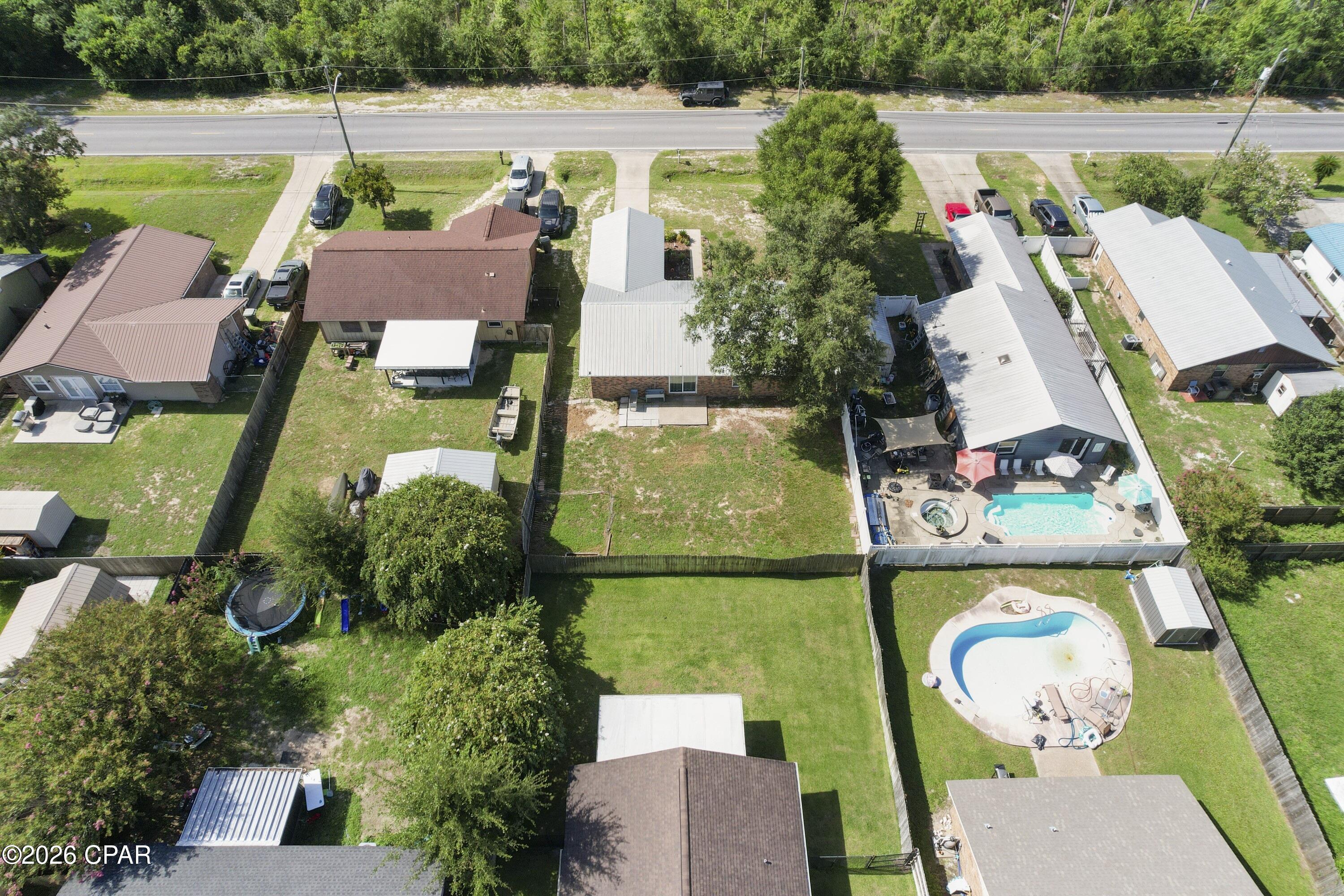 main property photo 30