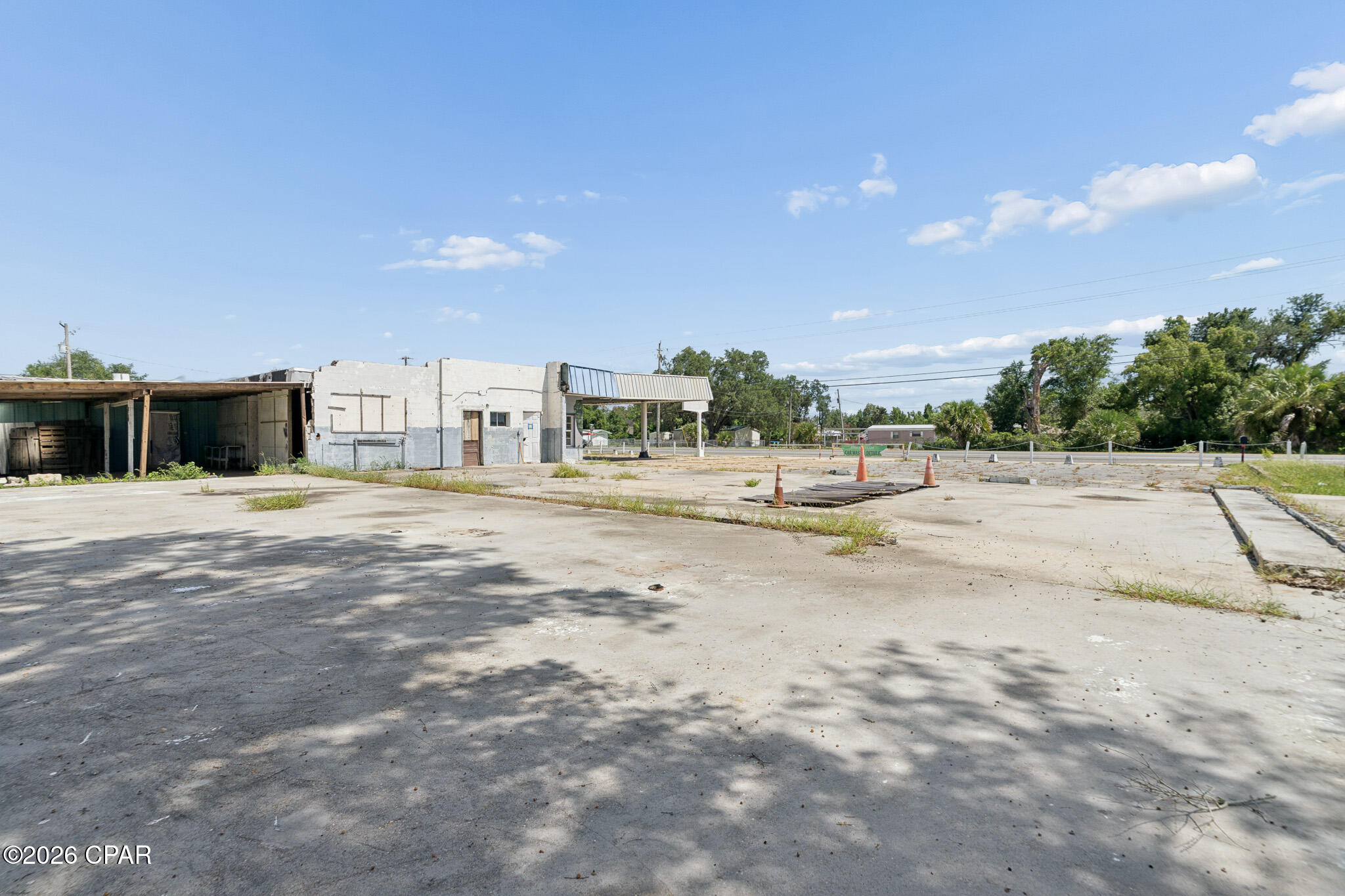 main property photo 16