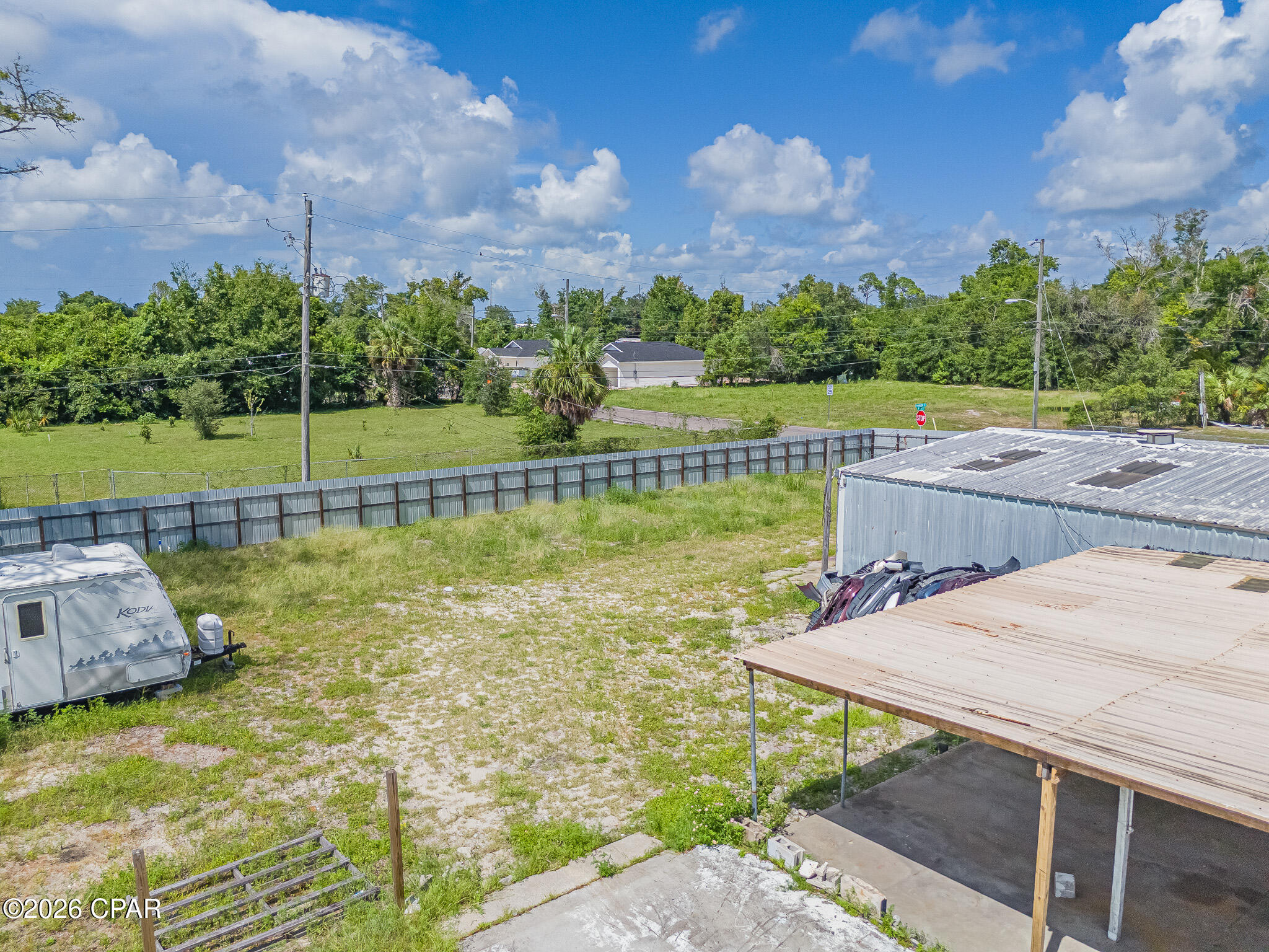 main property photo 28