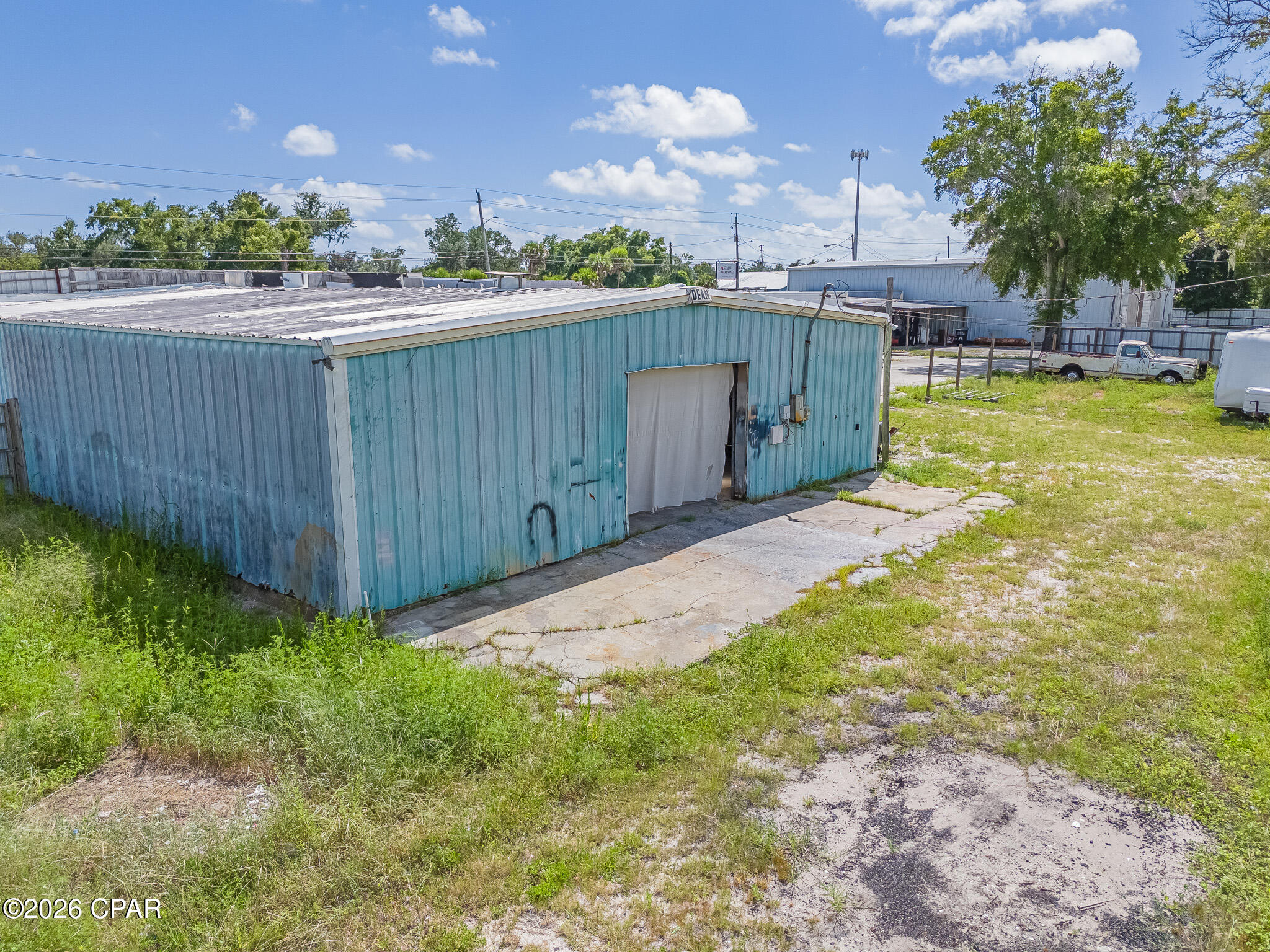 main property photo 33