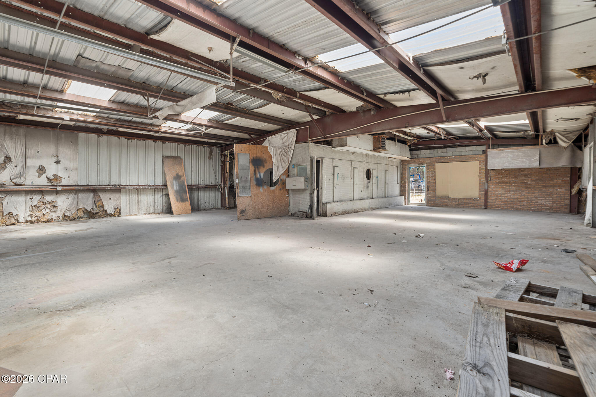 main property photo 9