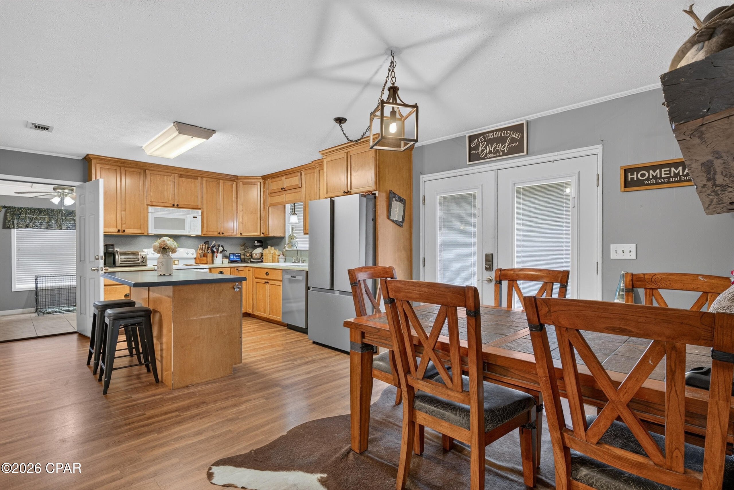 main property photo 13