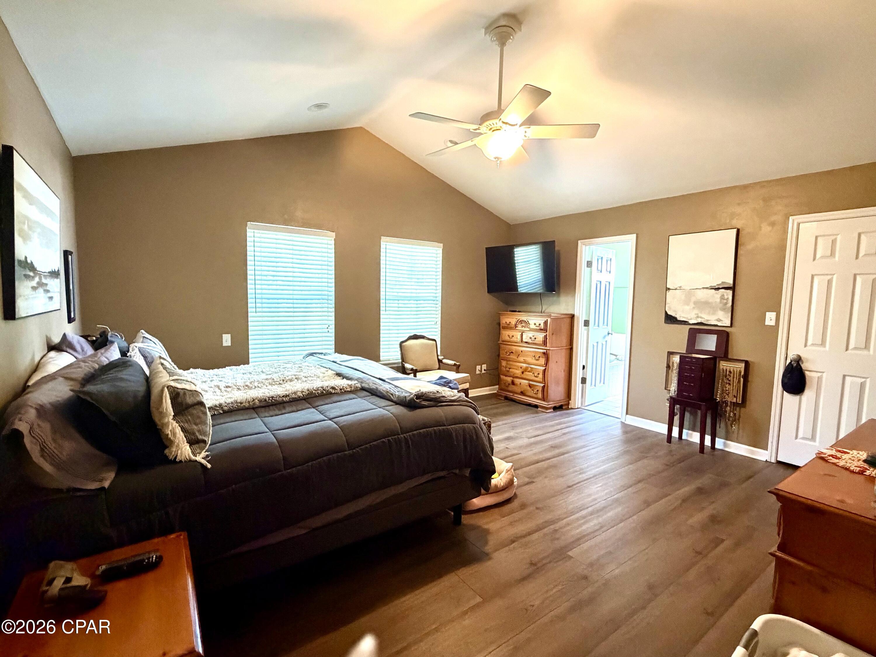 main property photo 39