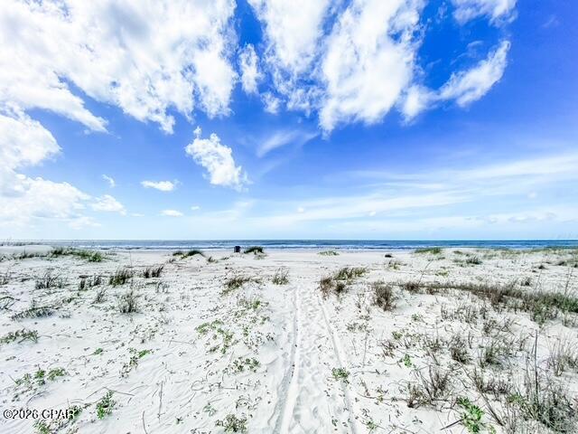main property photo 74