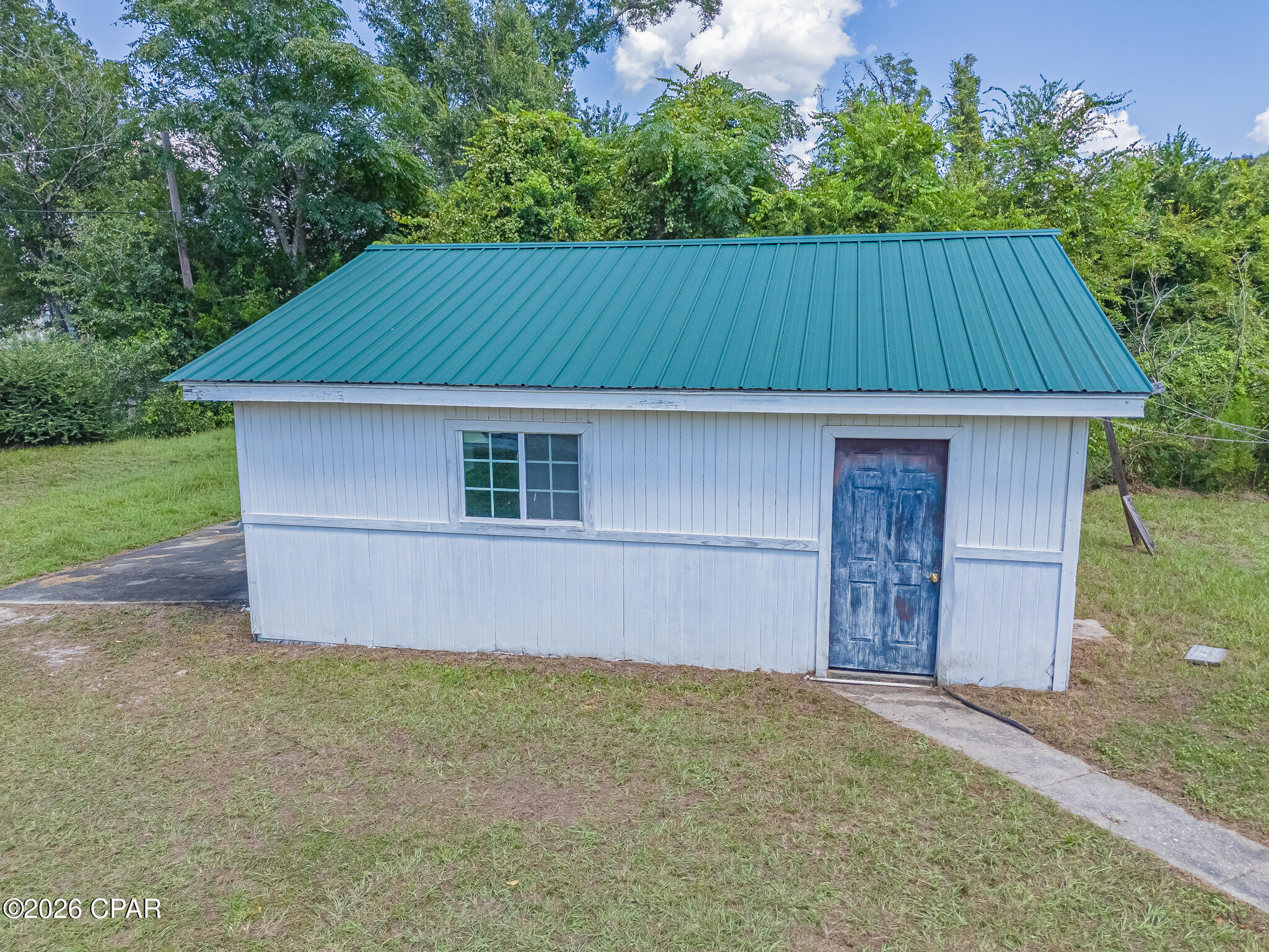 main property photo 42