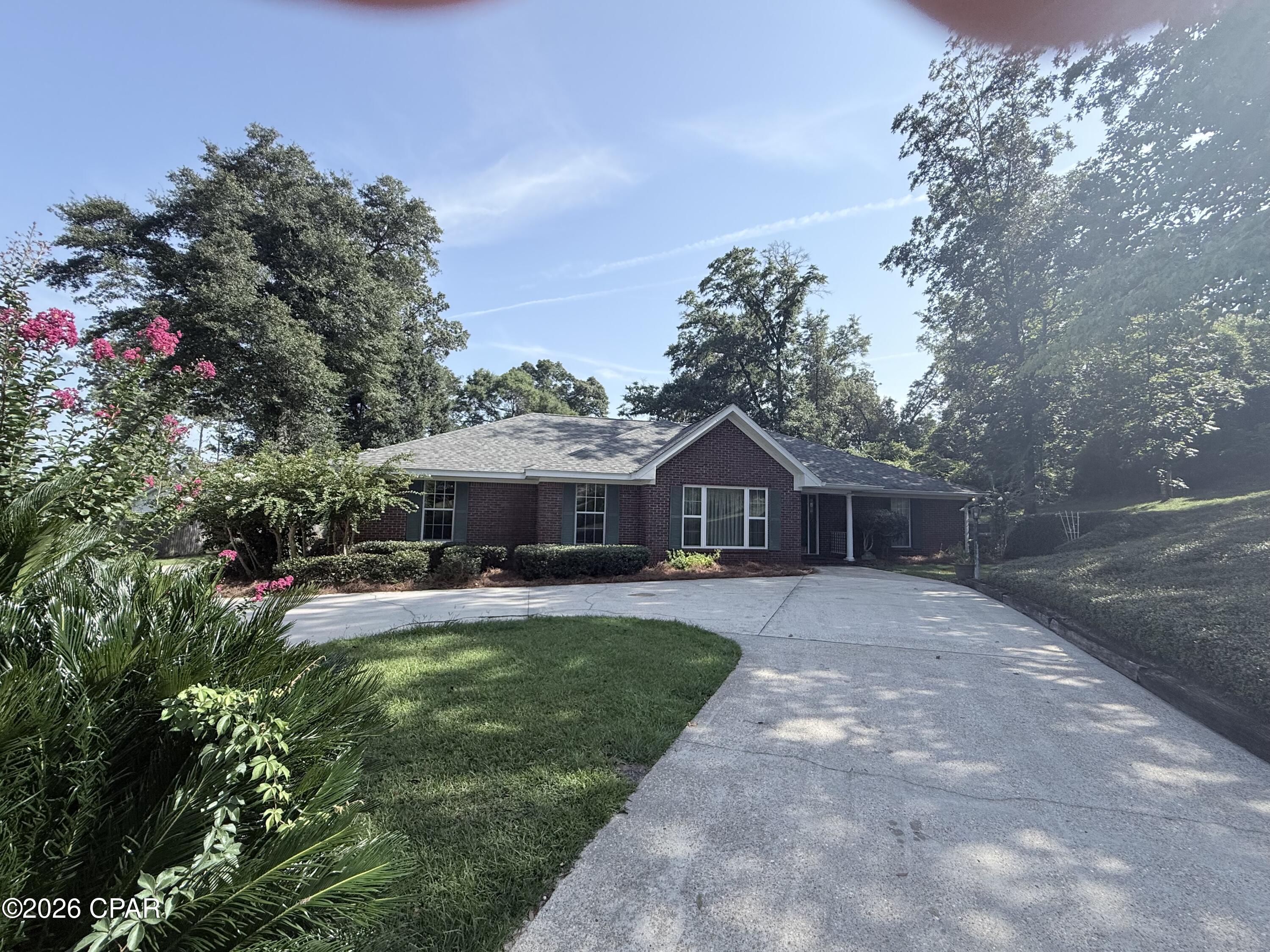 main property photo 0