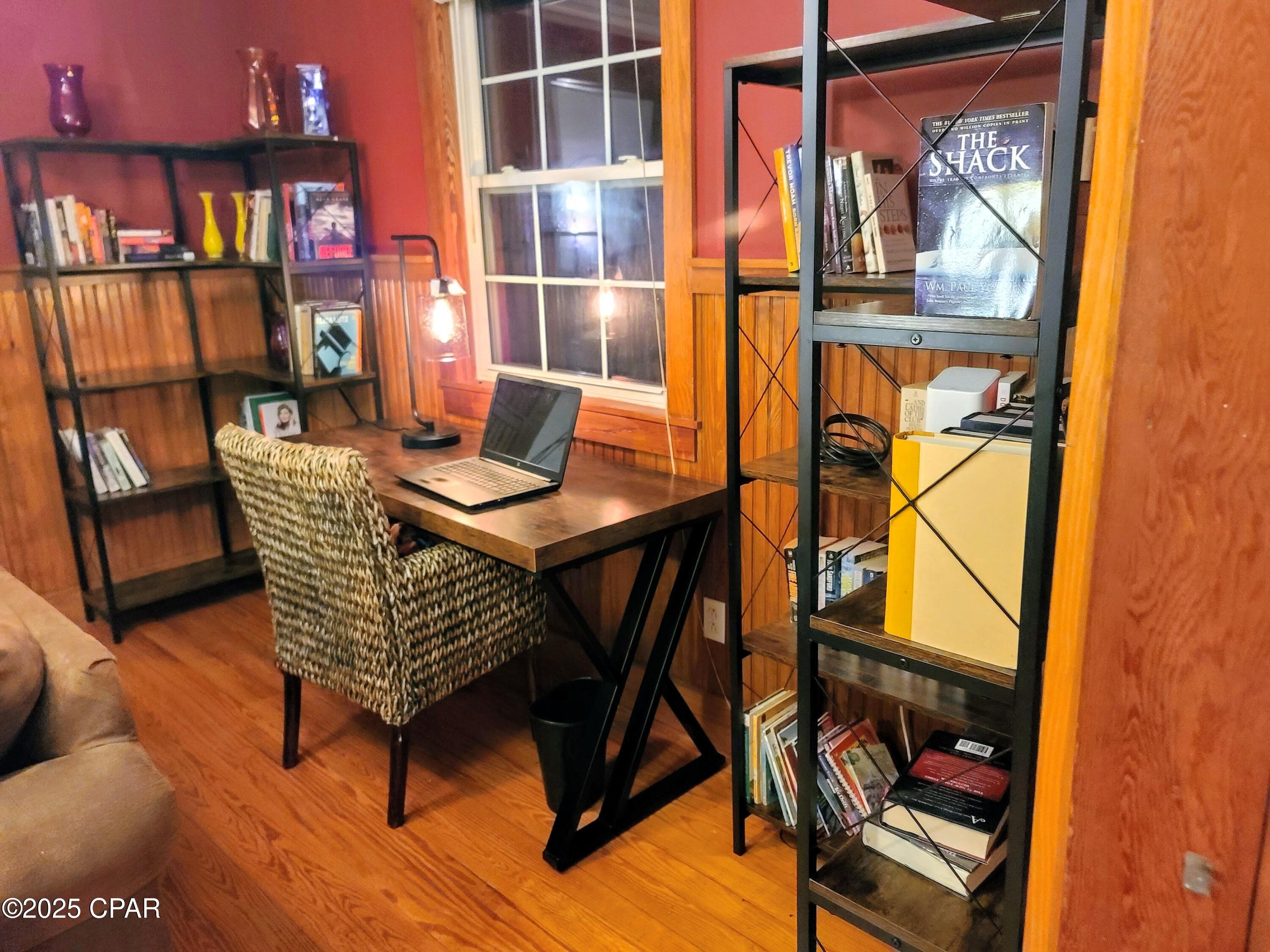 main property photo 37