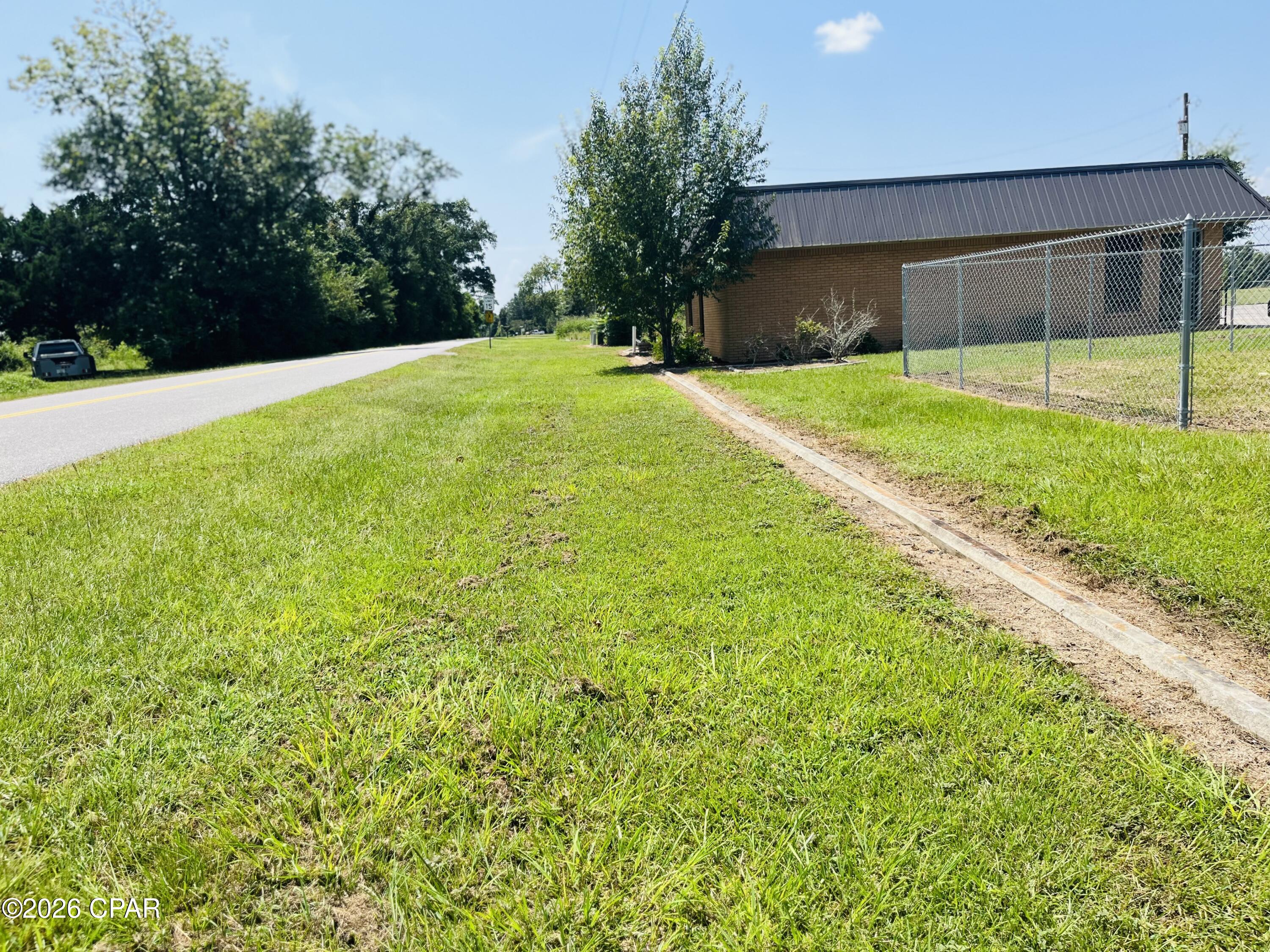 main property photo 16