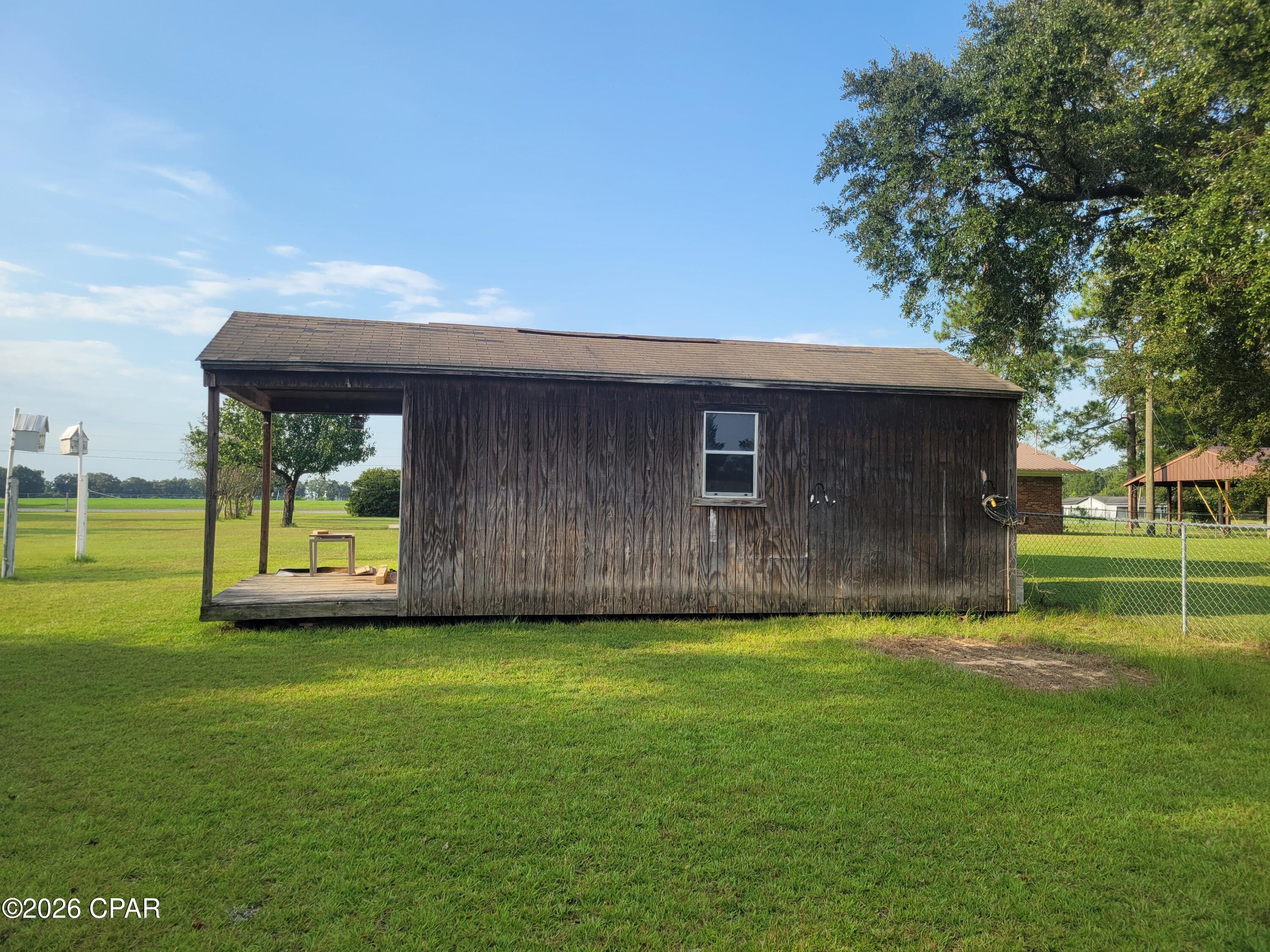 main property photo 19