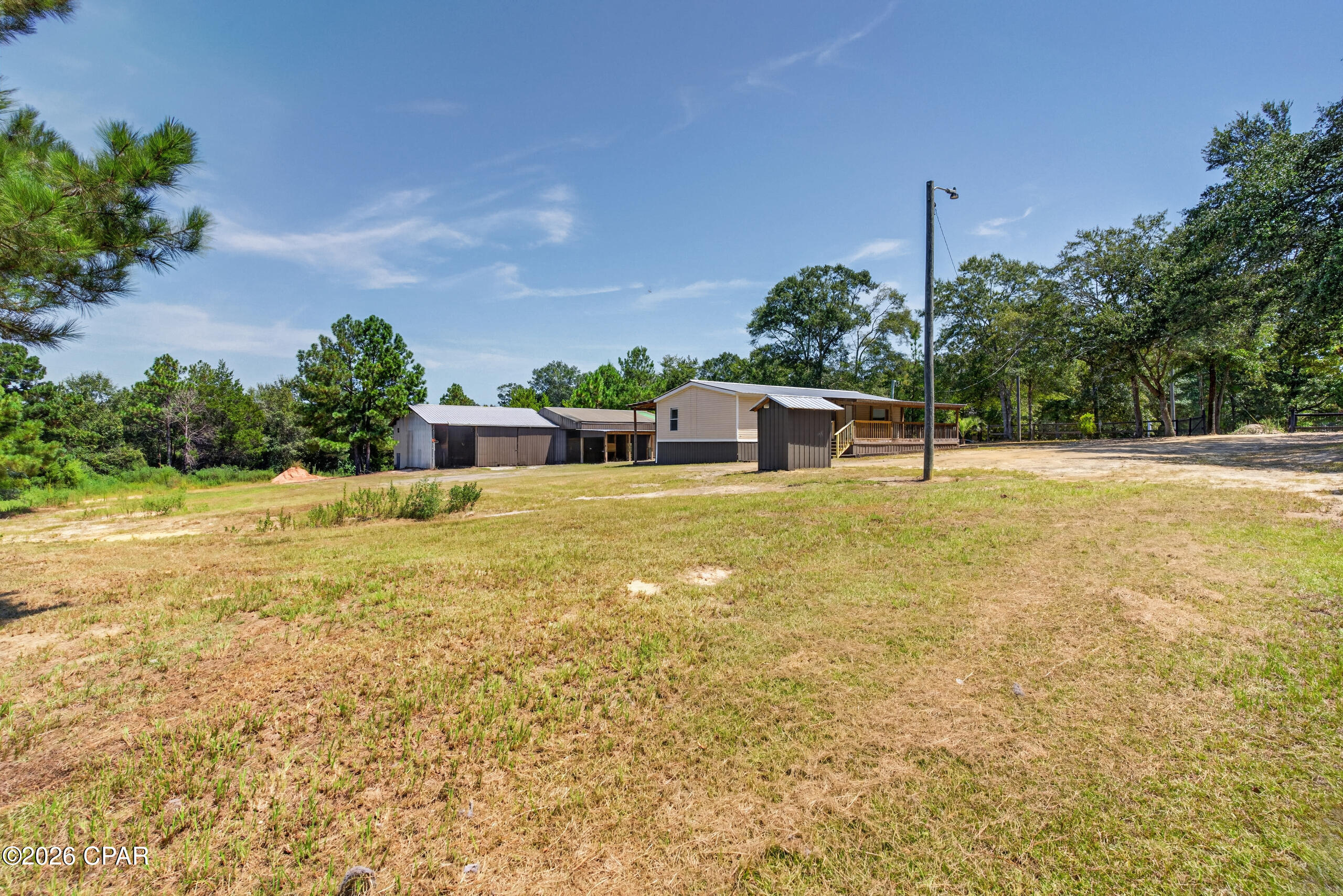 main property photo 28