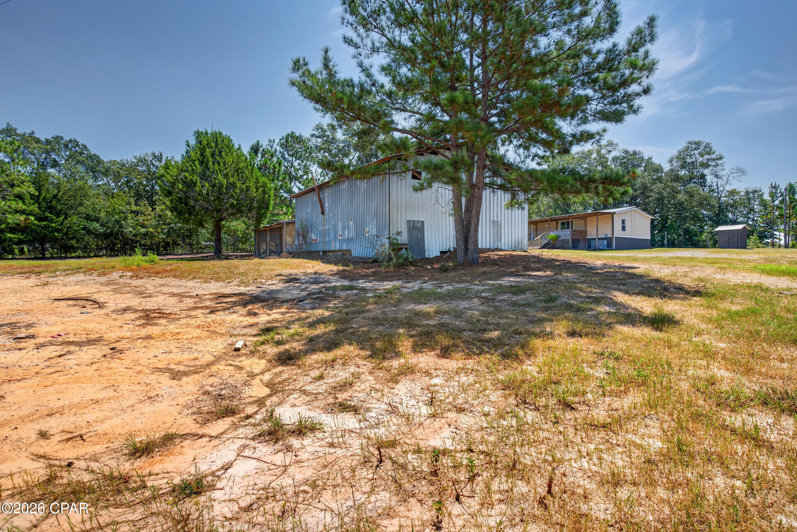 main property photo 37