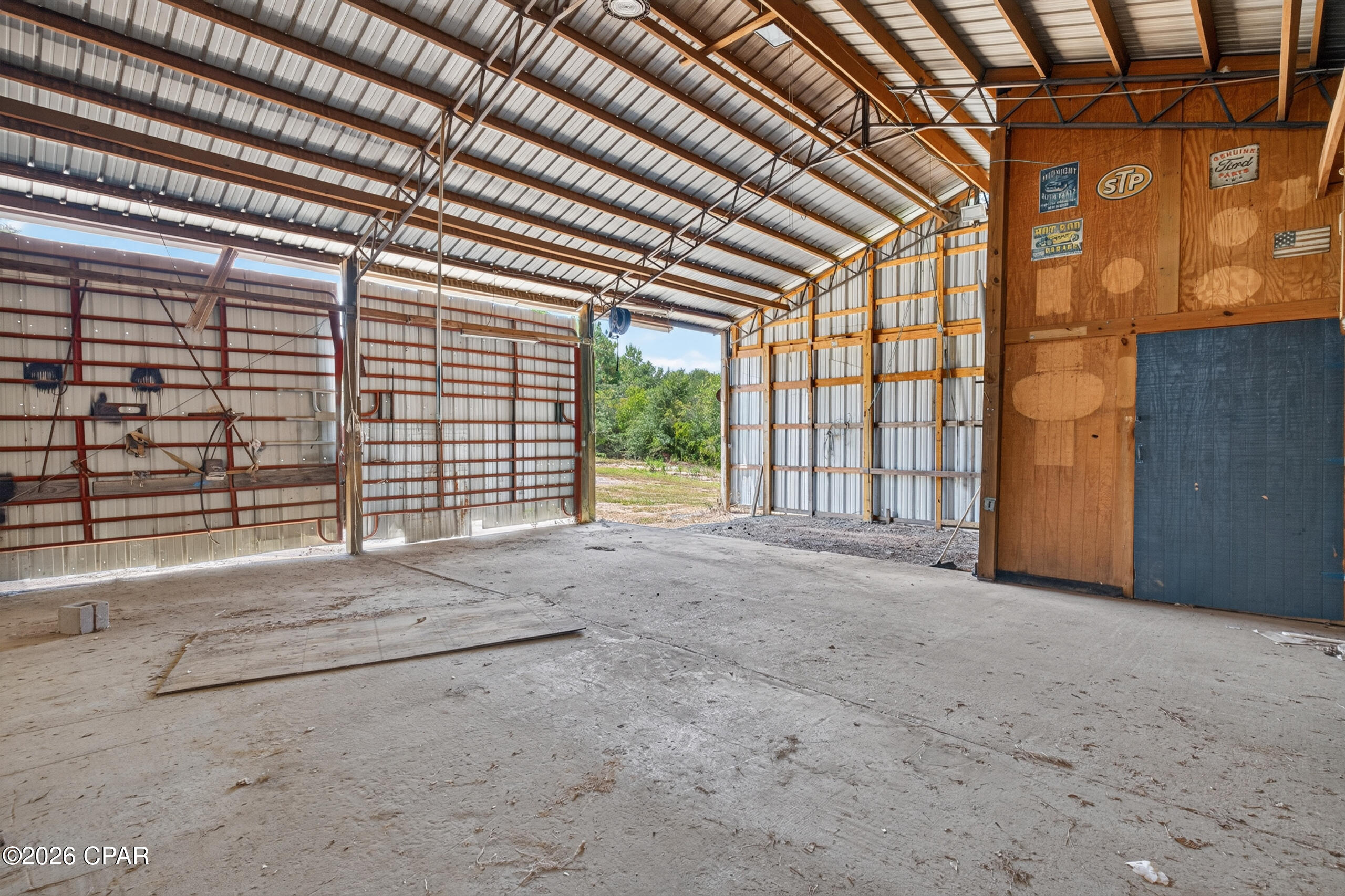 main property photo 40