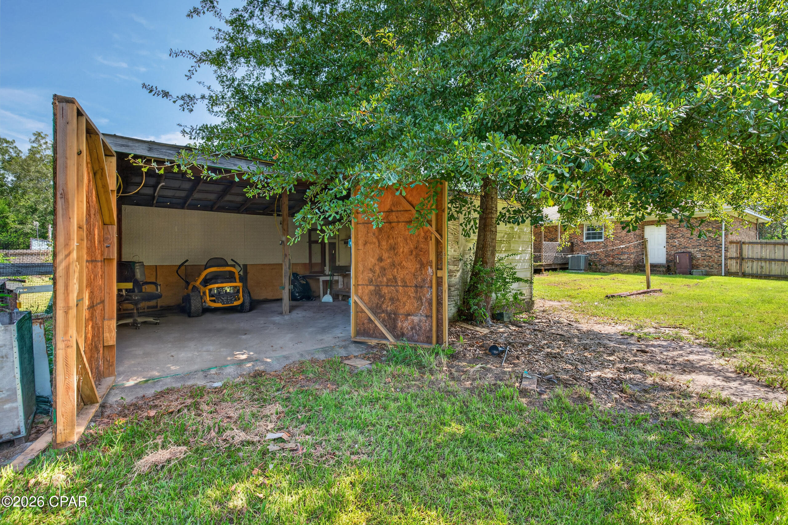 main property photo 31