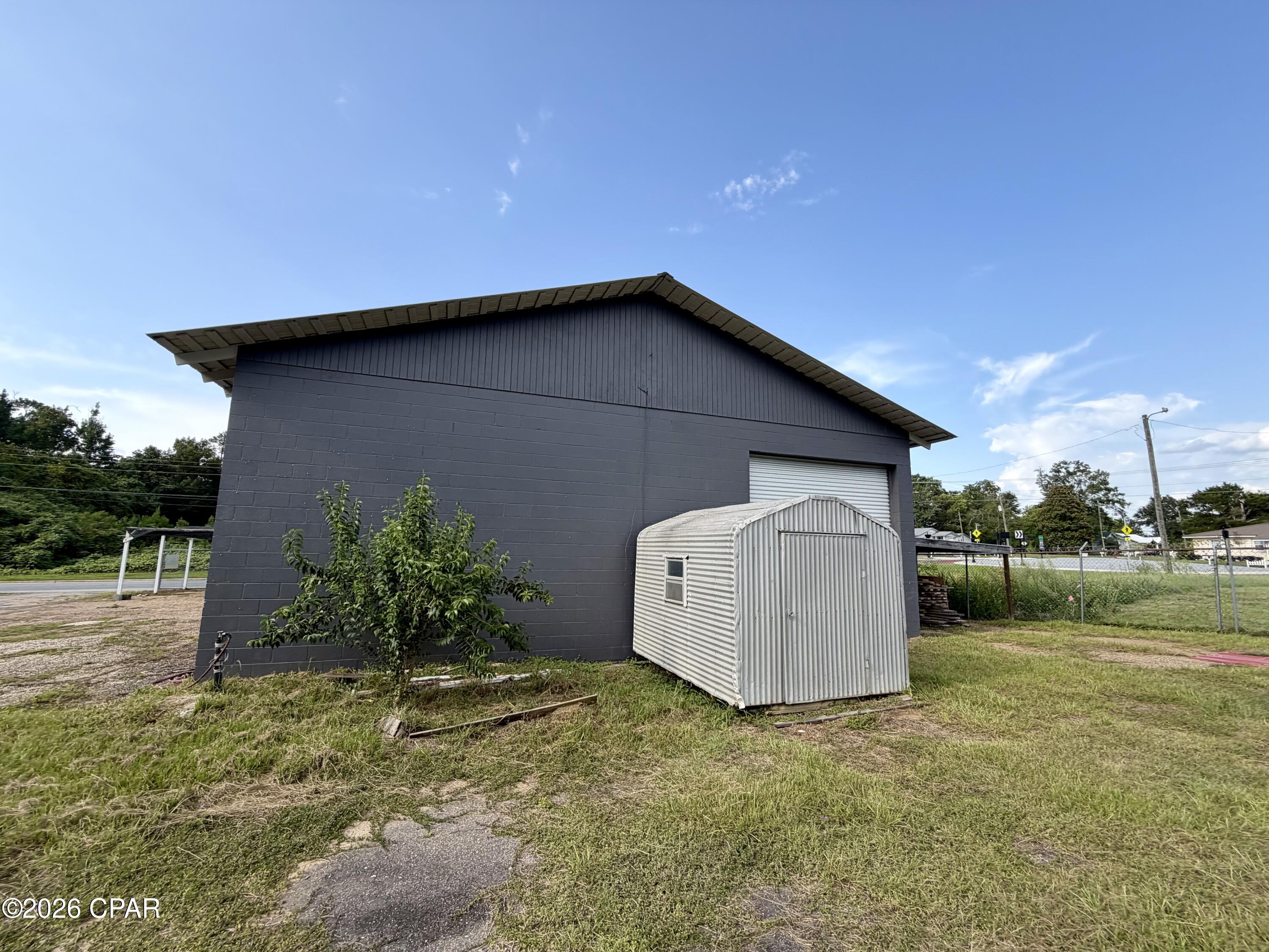 main property photo 29