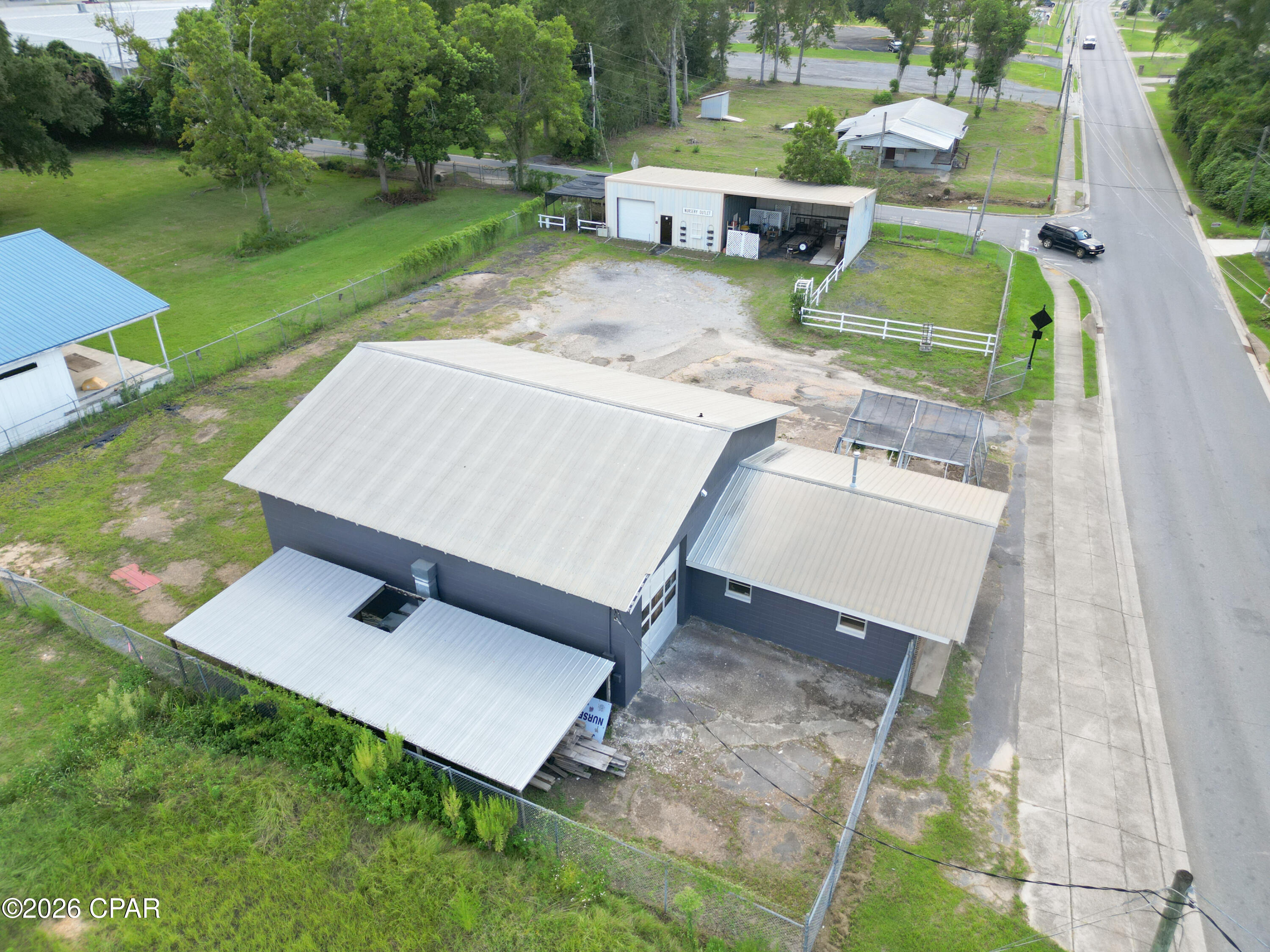 main property photo 50
